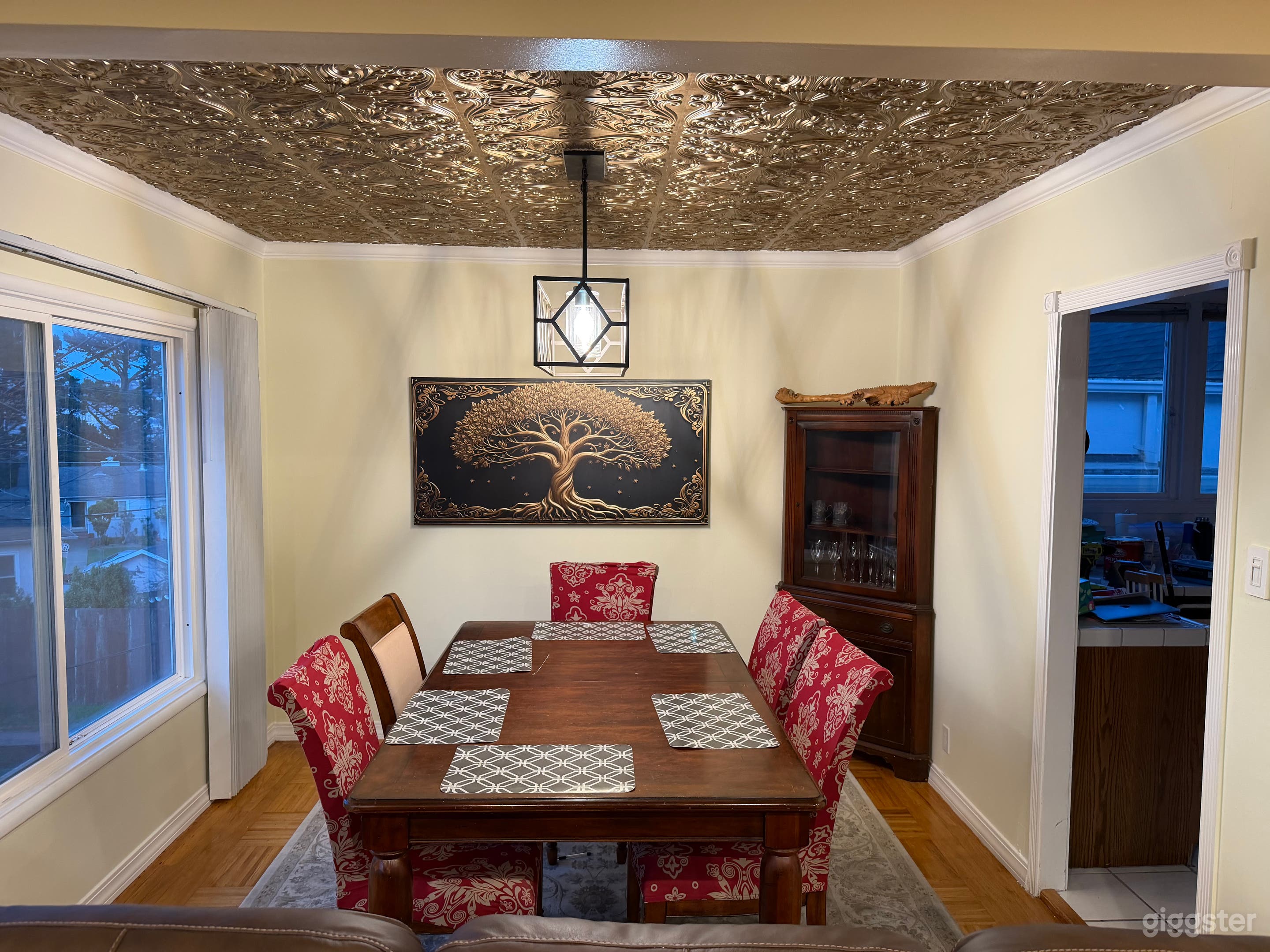 Dragon & Gold Intention Space Photo 3