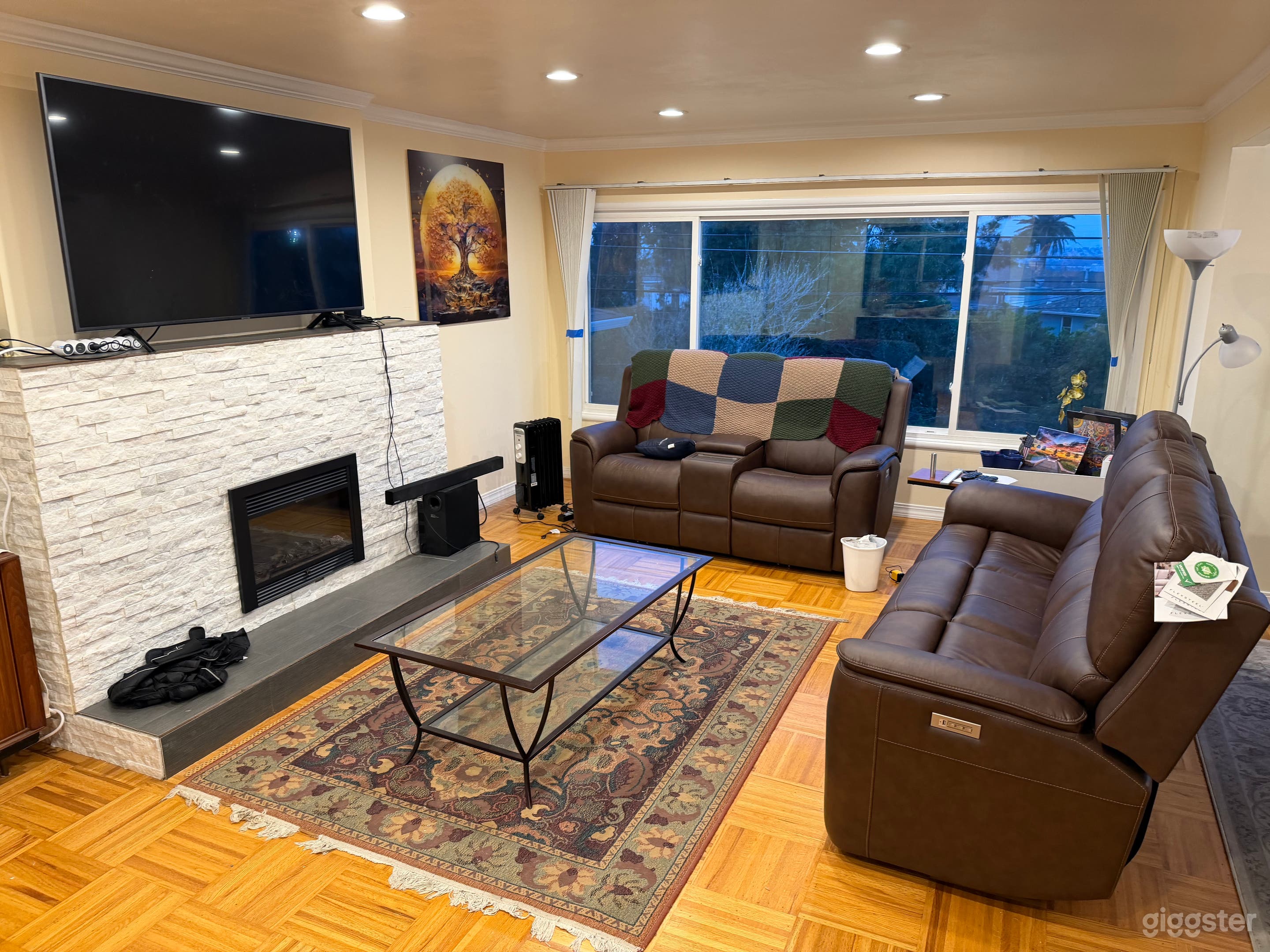 Dragon & Gold Intention Space Photo 4