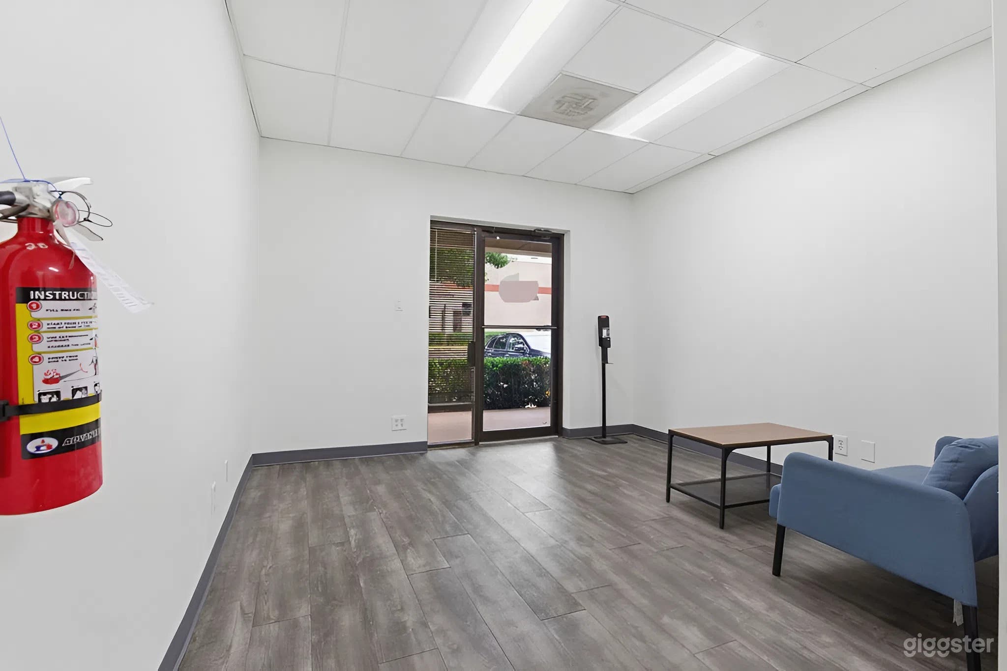 Spacious Dance & Event Space with Flexible Support Areas Photo 4