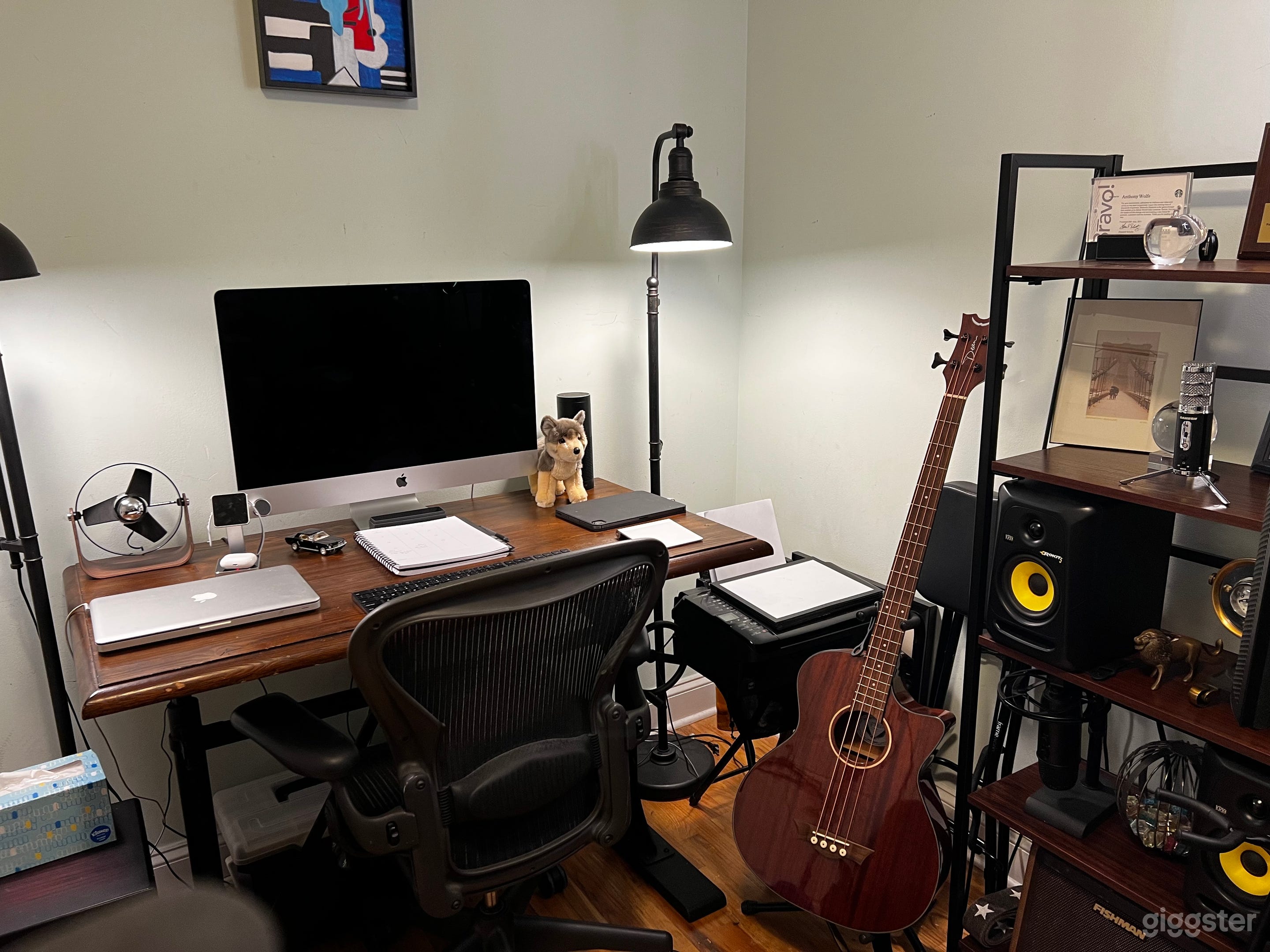 Artist House dance painter writer Photo 3