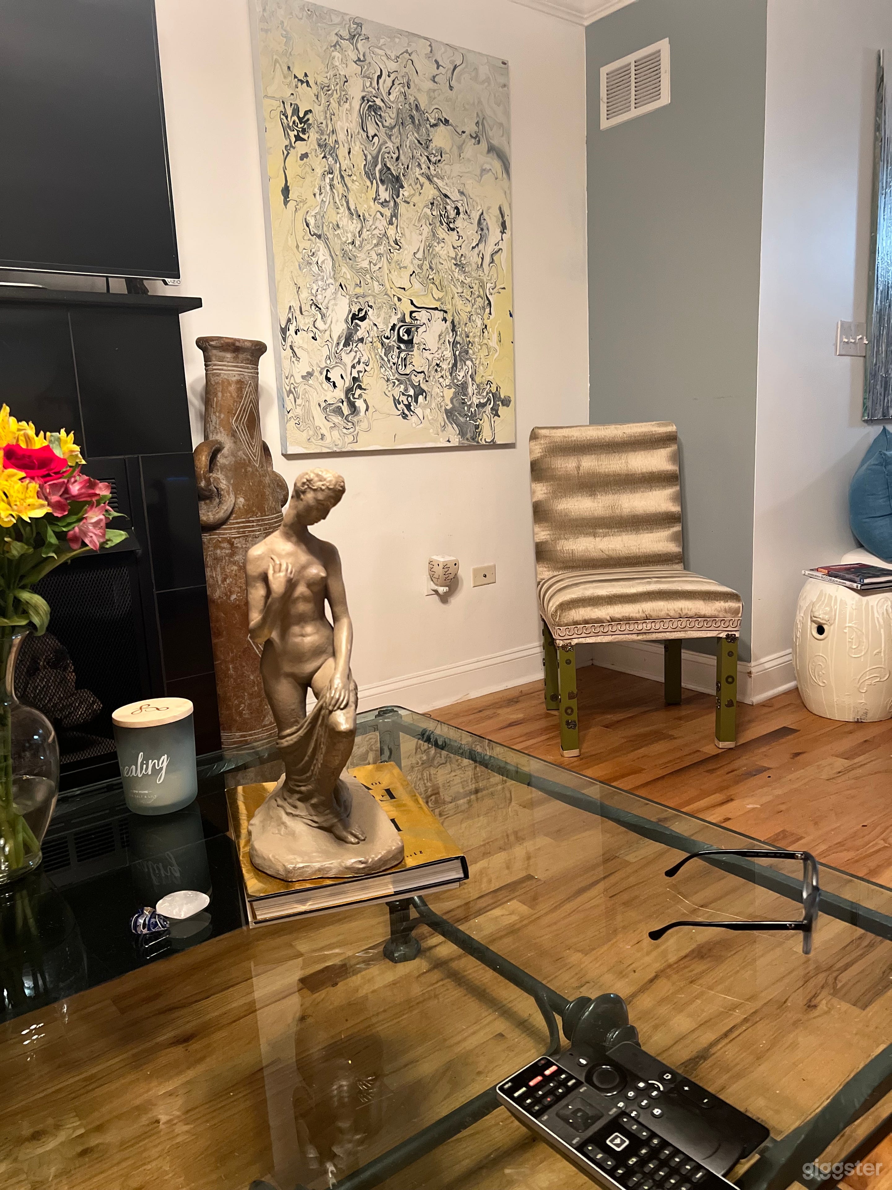 Artist House dance painter writer Photo 1