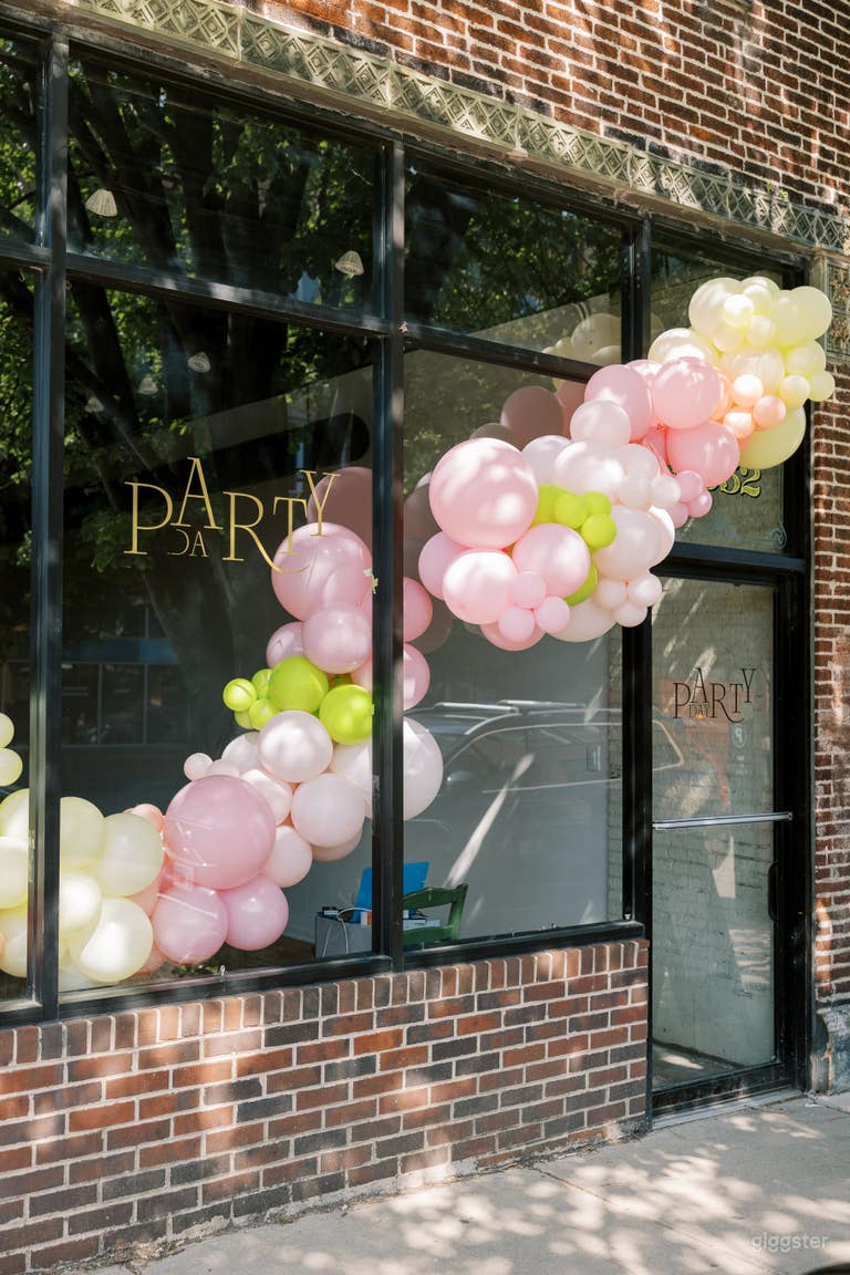  Charming Lincoln Square Space 