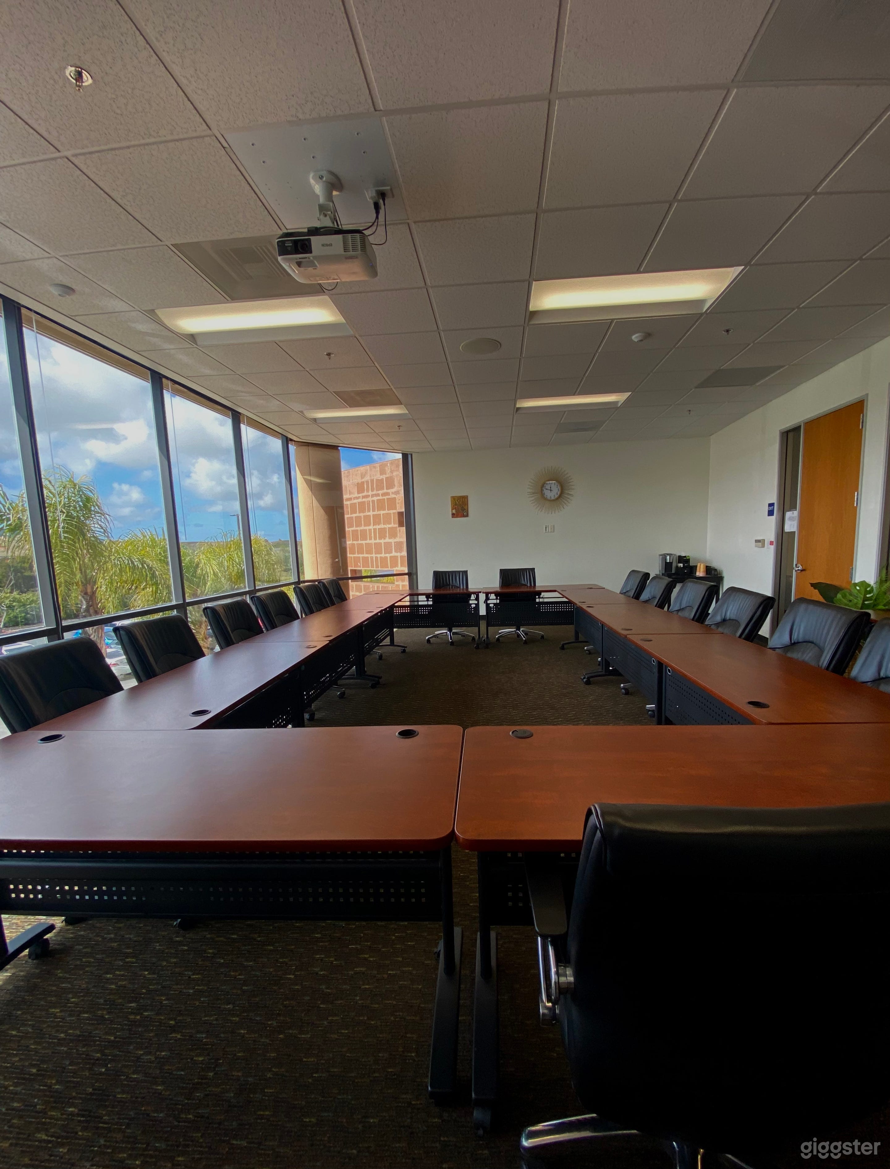 Executive Conference Room with a View Photo 2