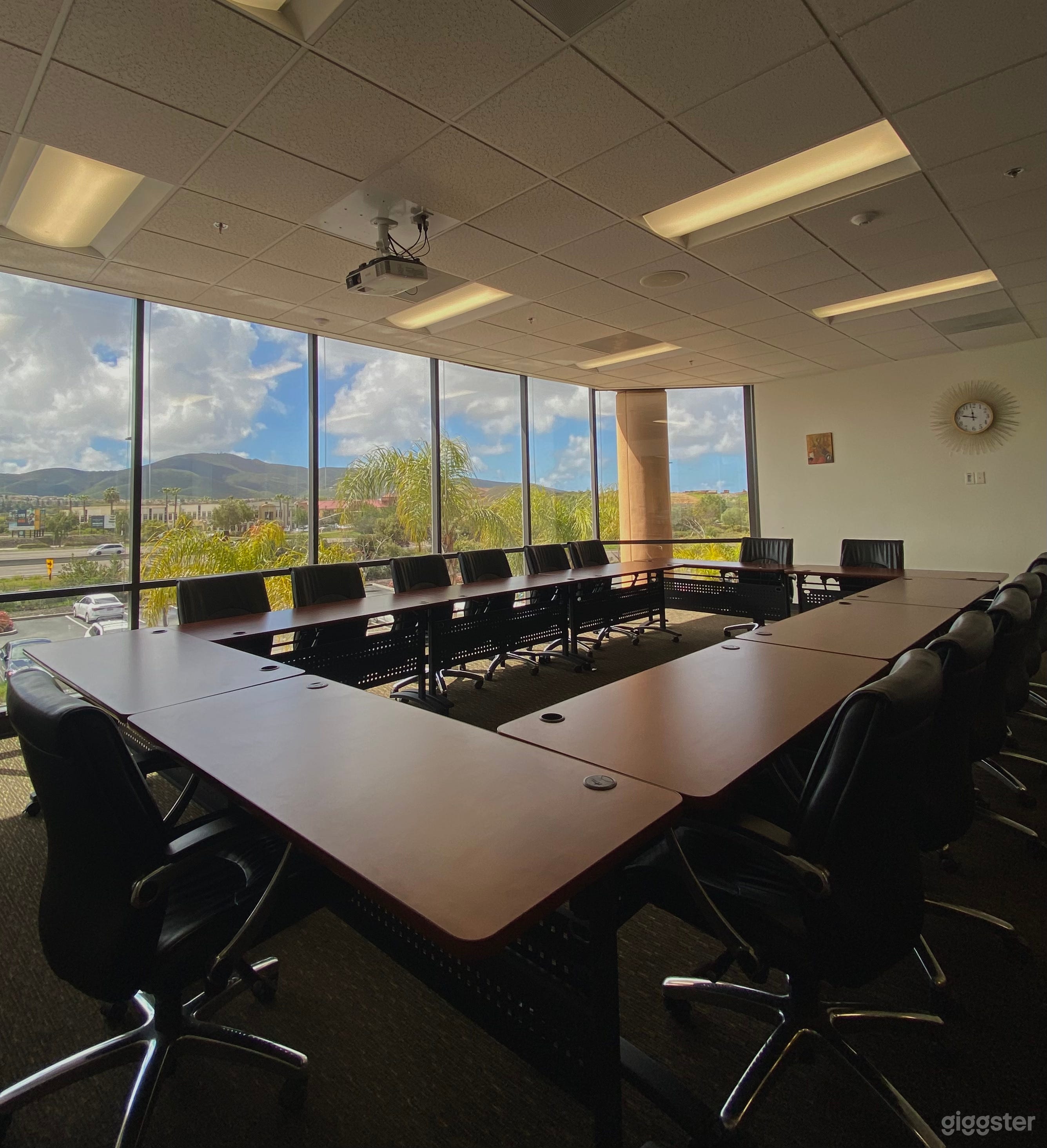 Executive Conference Room with a View Photo 1