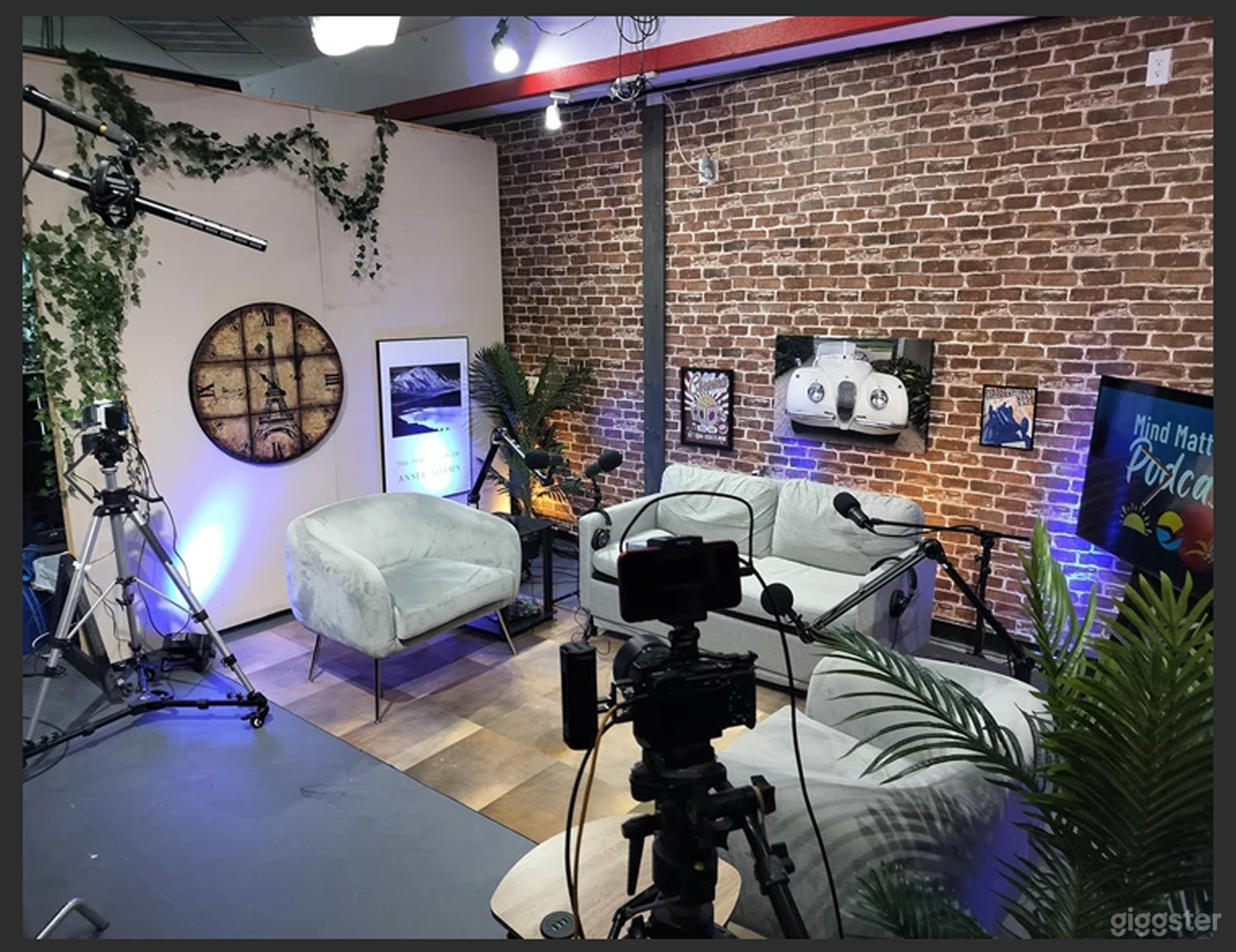 State-Of-The-Art Podcast Studio Photo 4