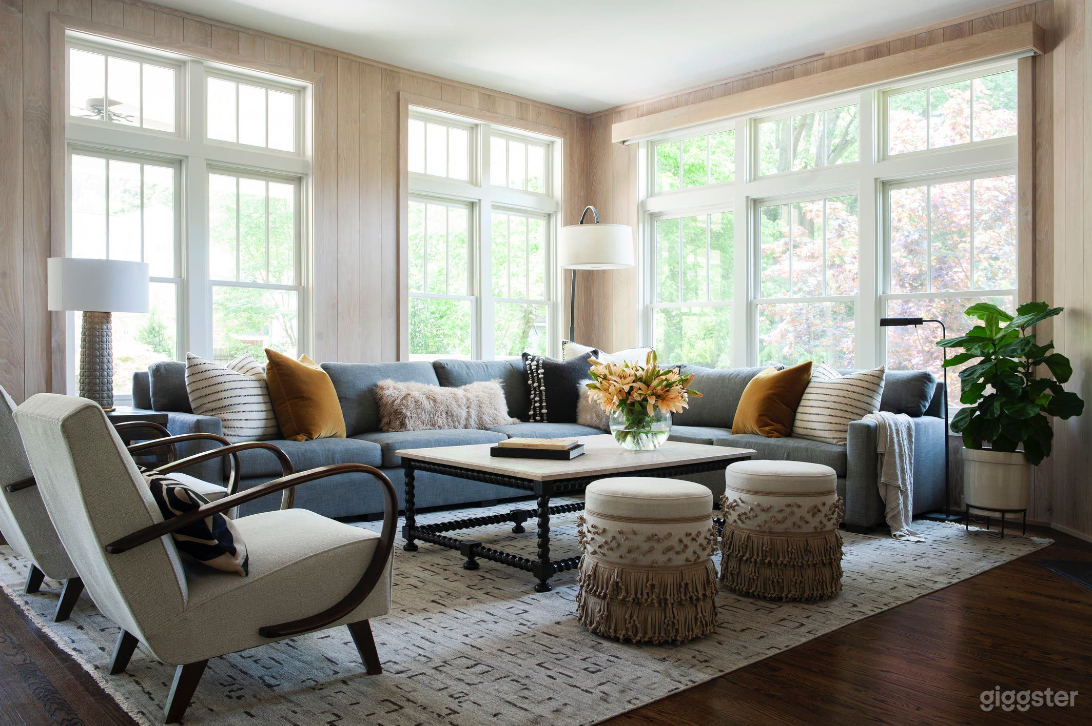 Luxury Open Design Intown House with Pool/Hot Tub Photo 4