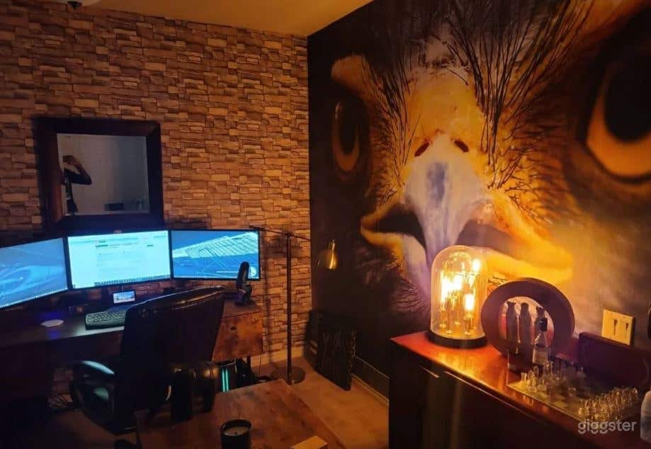 ✨ Beautiful Suburban Model Home | Expansive Front  Photo 2