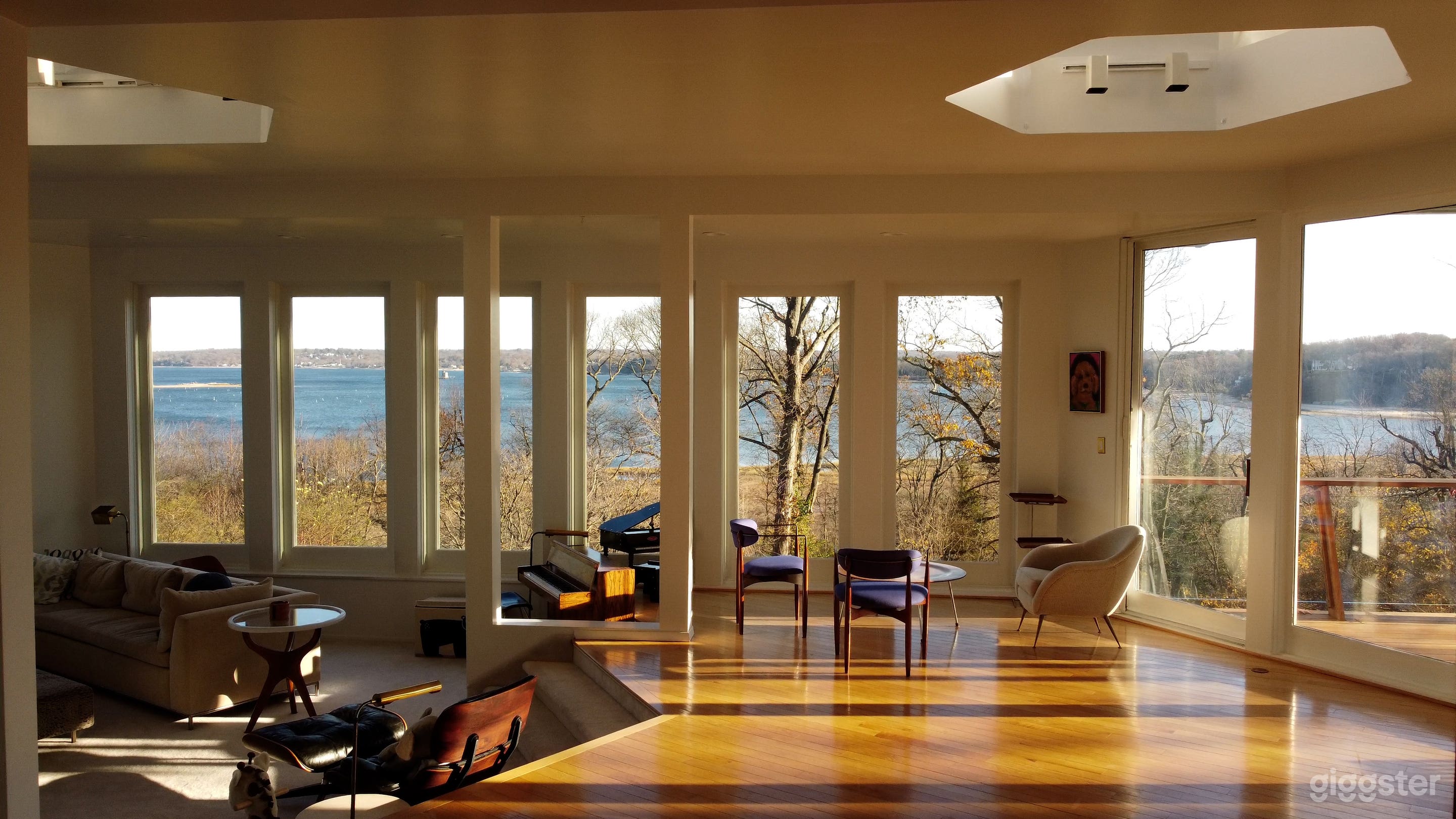 Mid Century Modern Home w/Spectacular Water Views Photo 1