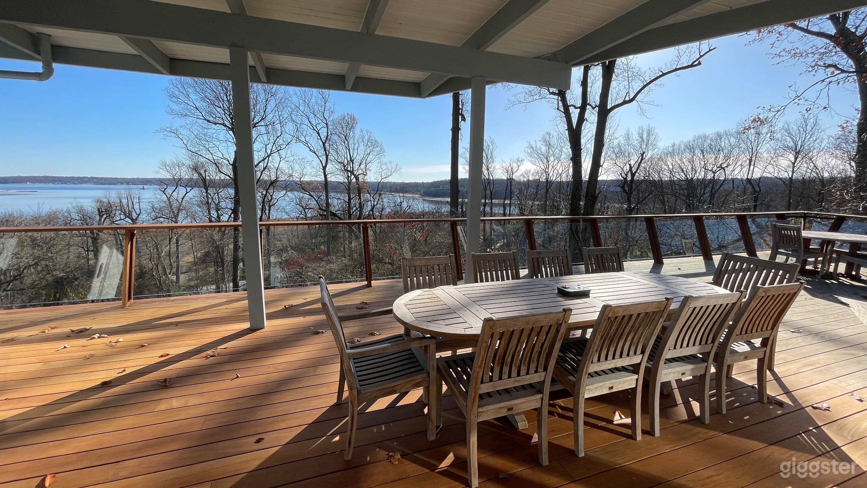 Mid Century Modern Home w/Spectacular Water Views Photo 3