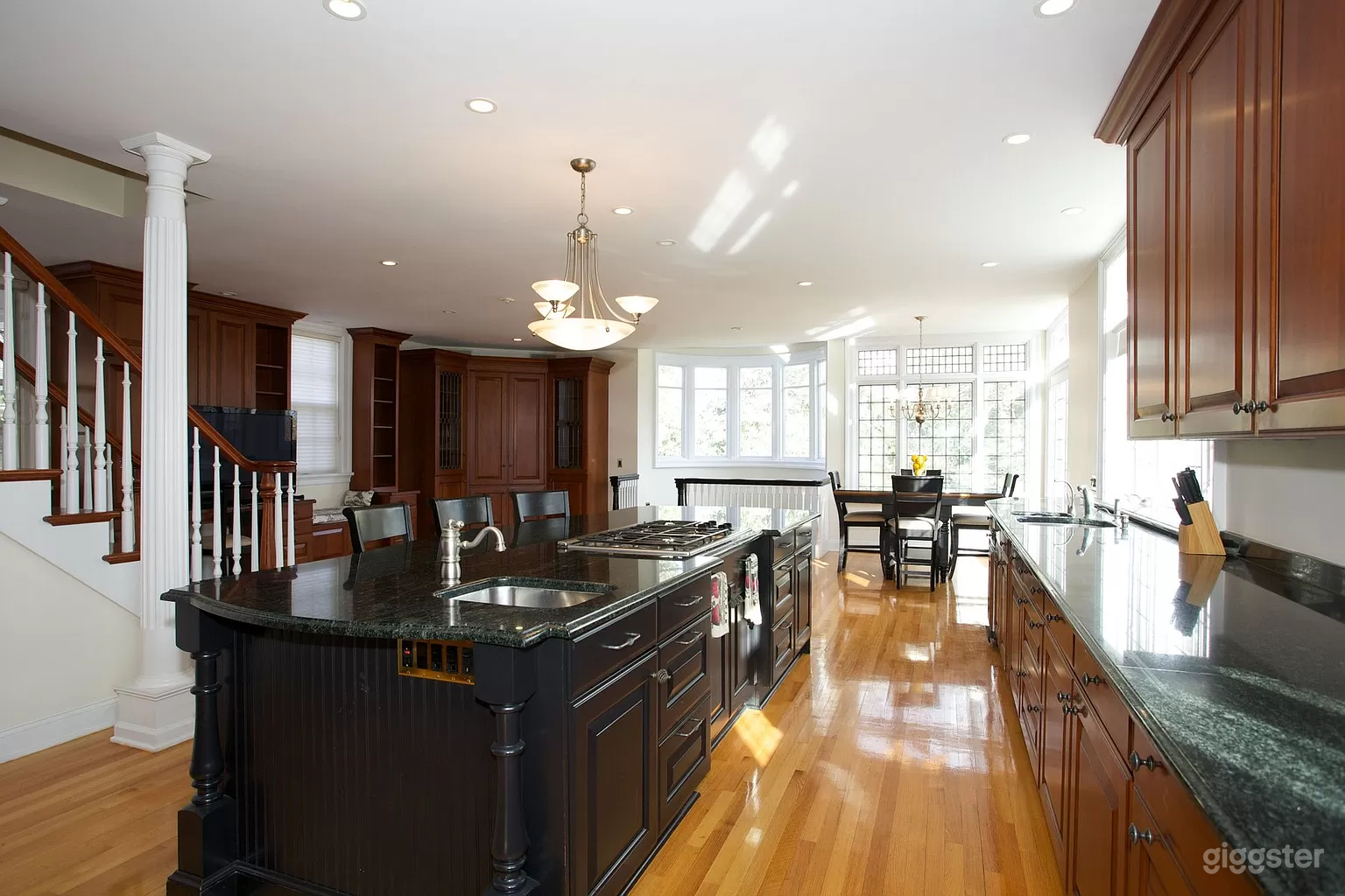 Scenic Victorian Mansion in Montclair, NJ Photo 3