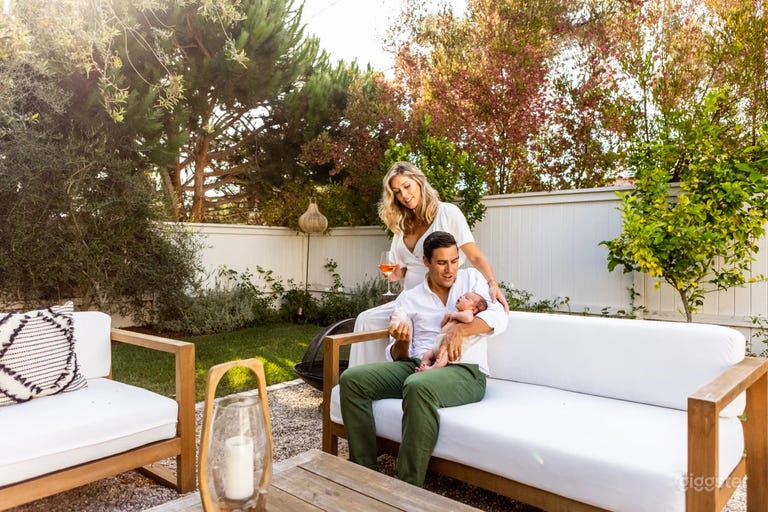  French Cottage with Designer Kitchen & Yard 