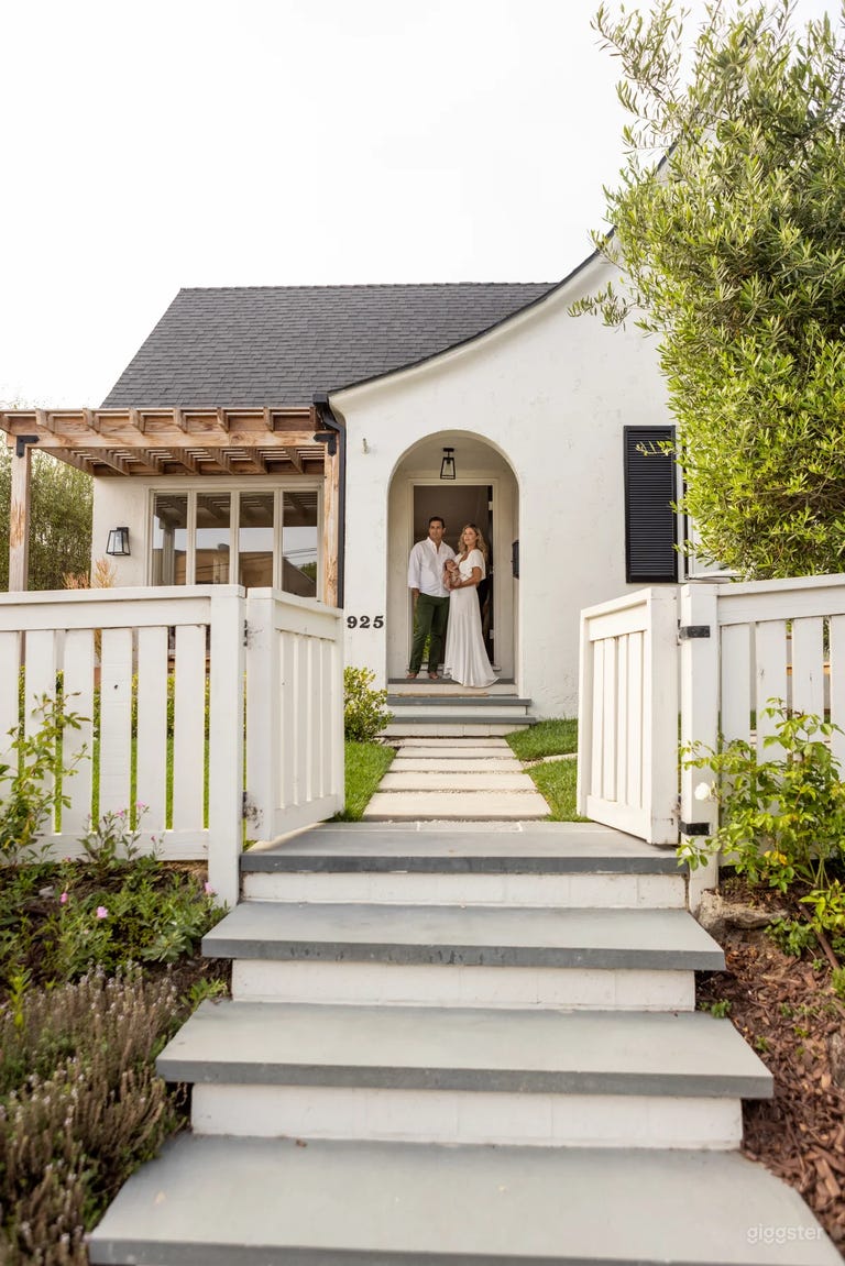  French Cottage with Designer Kitchen & Yard 