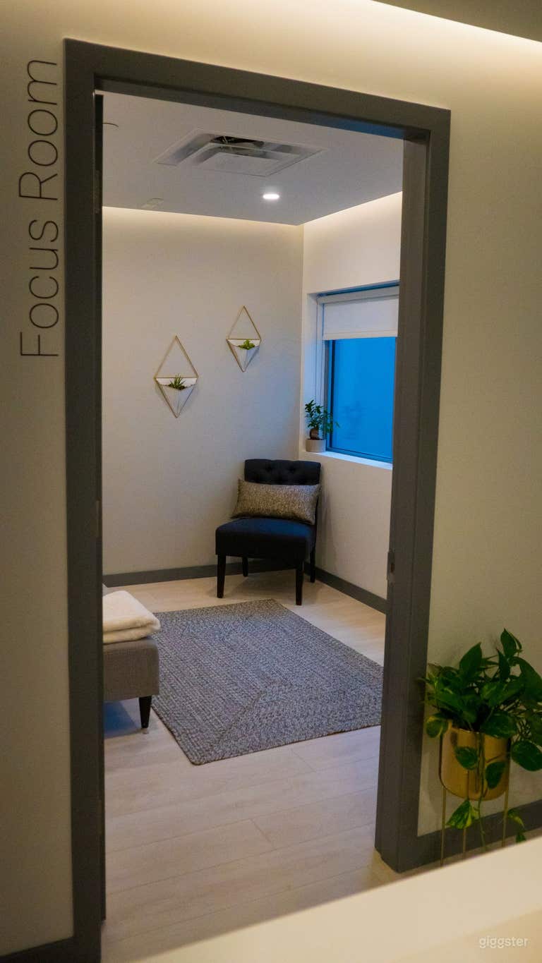 Bright Counselling Room 