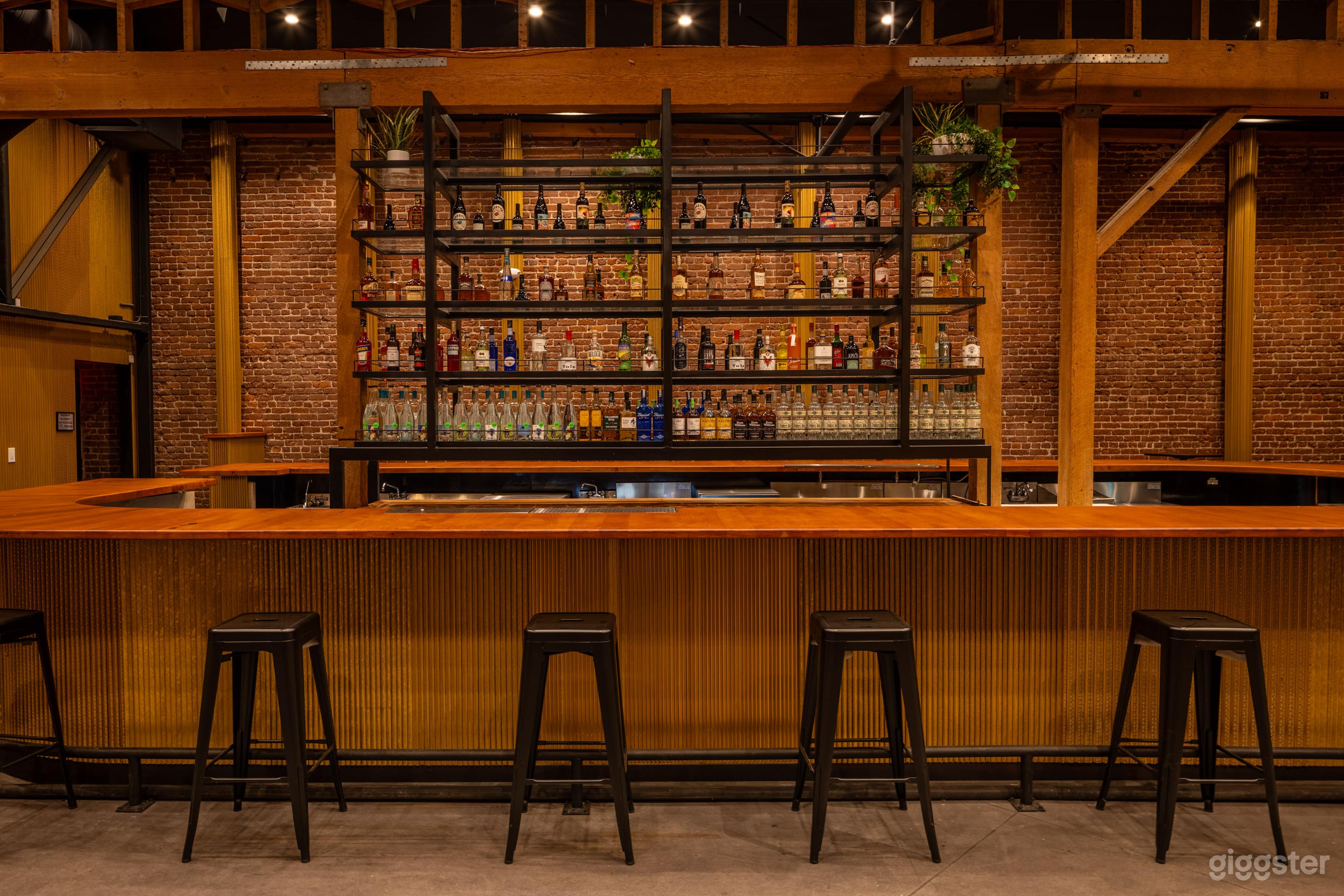 Arts District Bar & Event Space Photo 4