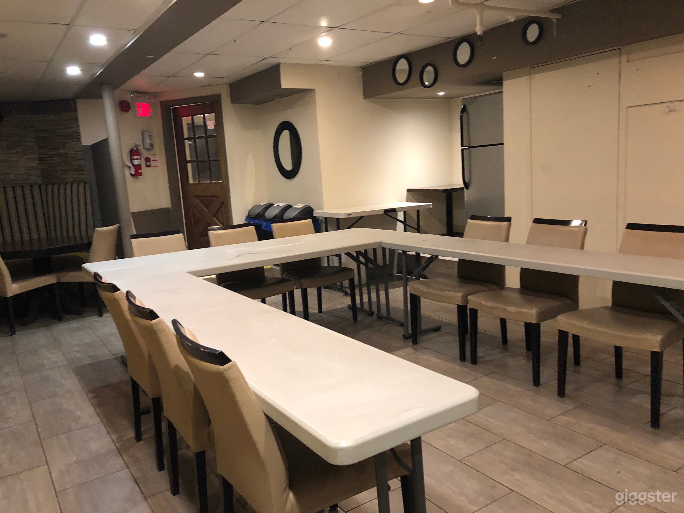 Event space at Cabbagetown , downtown Toronto Photo 4