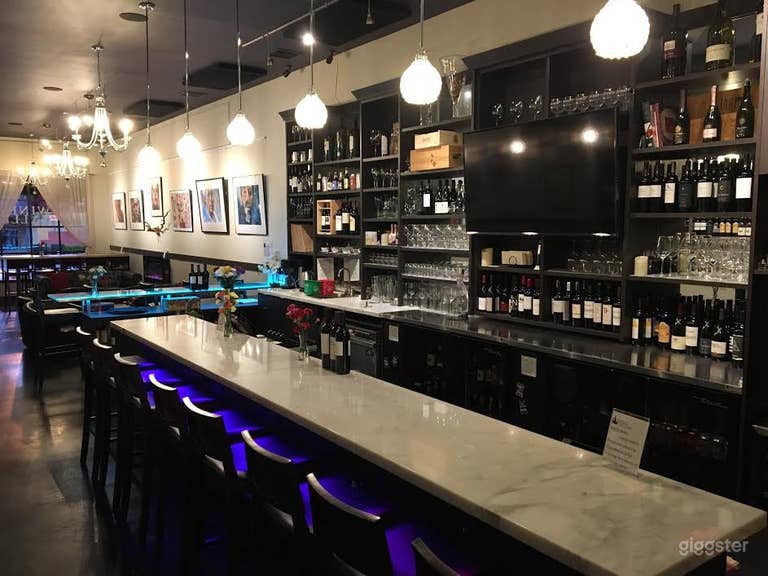  A Quiet Wine and Dine Bar in California  