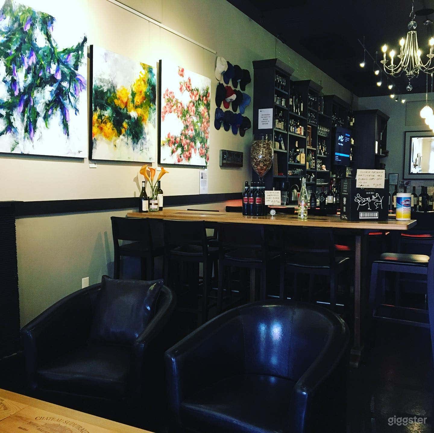 A Quiet Wine and Dine Bar in California  Photo 2