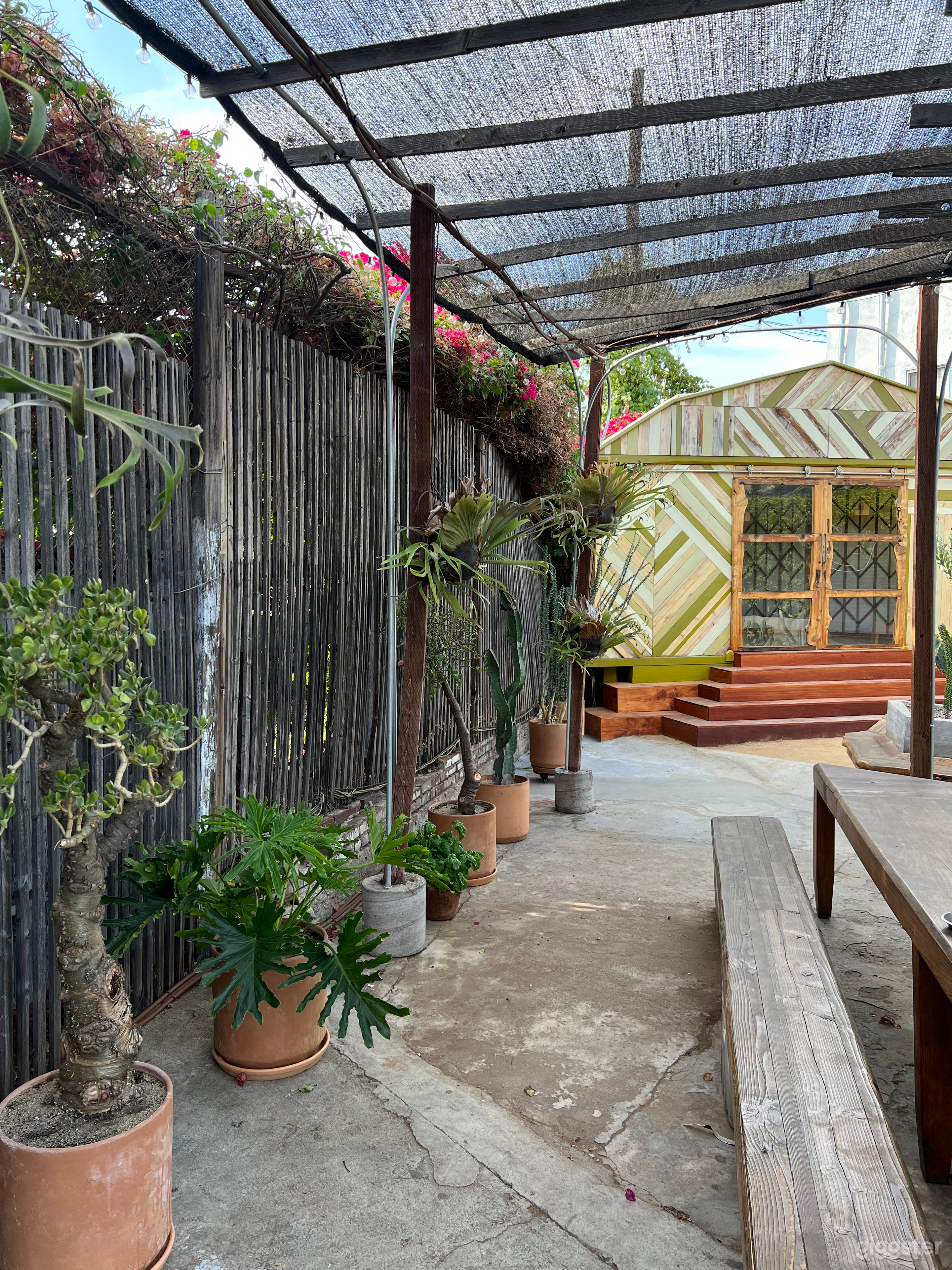 Dazzling Highland Park Workshop and Showroom Photo 3