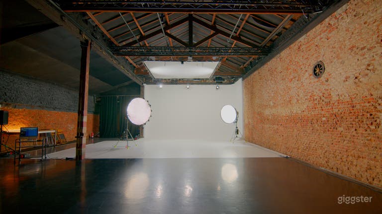  Spacious Industrial Studio with Exposed Brick in Madrid 