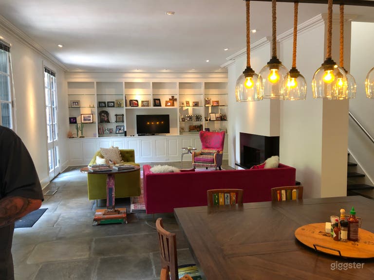  Main floor living area 