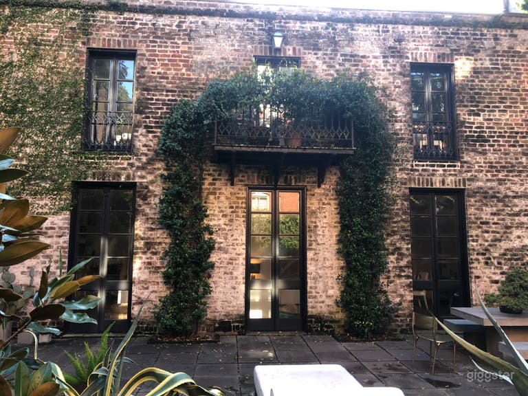  Exterior from the courtyard 