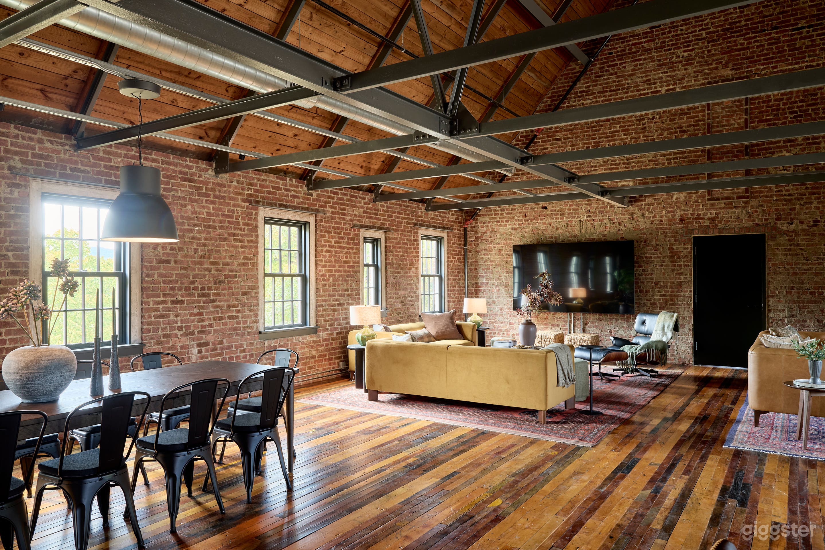 Modern Loft Apartment in Warwick, NY Photo 3