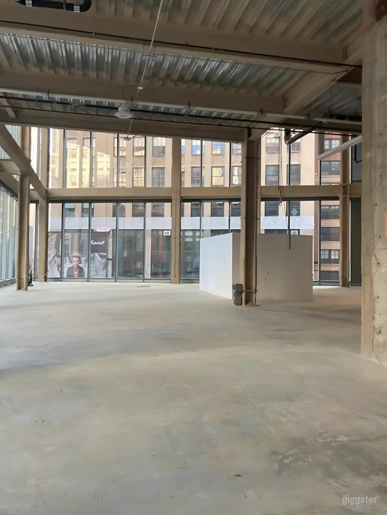  Spacious Event Venue with Skyline Views 