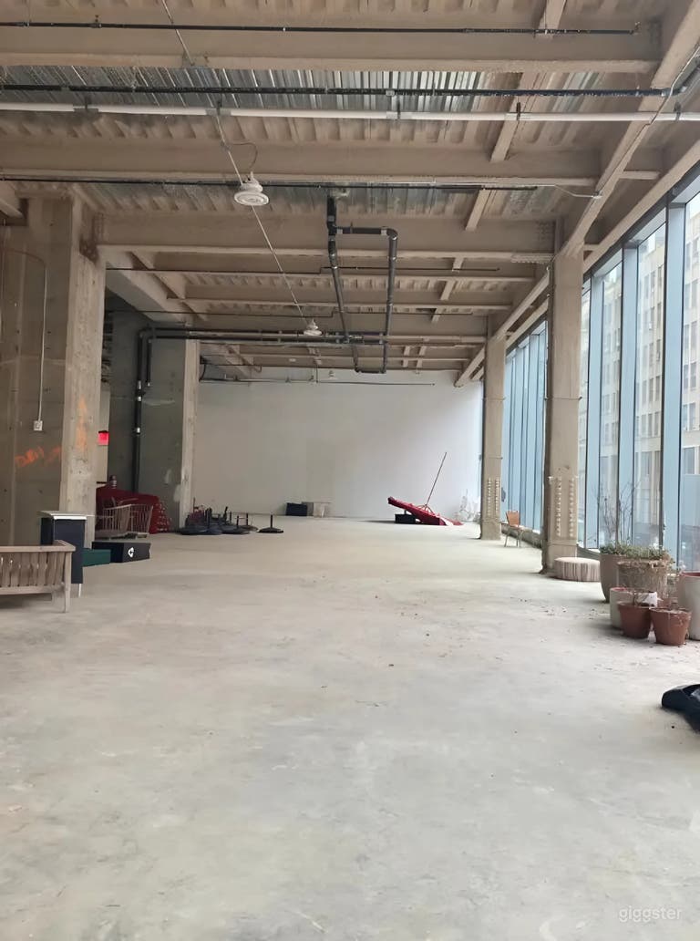  Spacious Event Venue with Skyline Views 