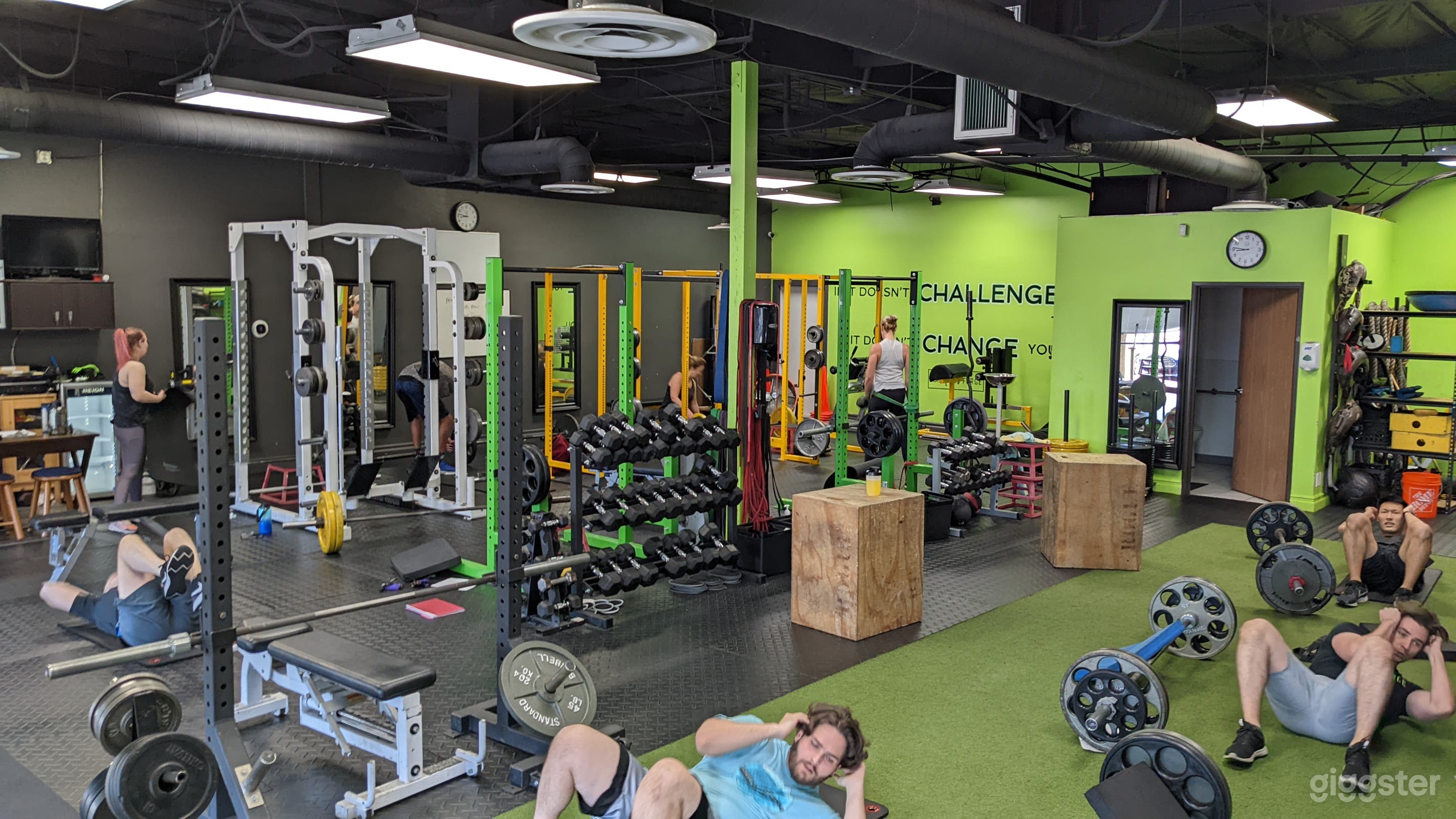 Boutique Size with super quiet neighbors