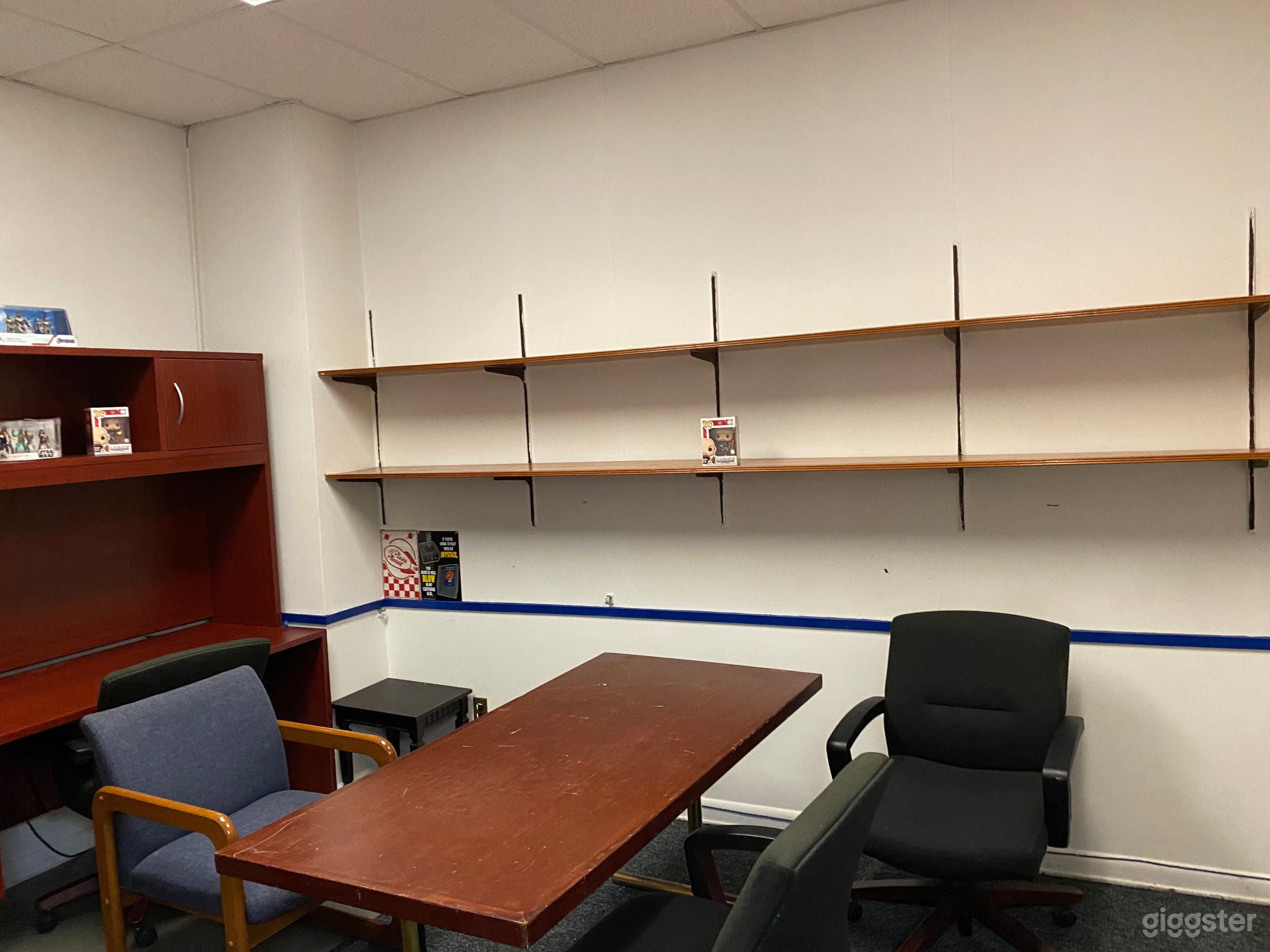 Private Office Space, Shelving, Meeting Ready Photo 3