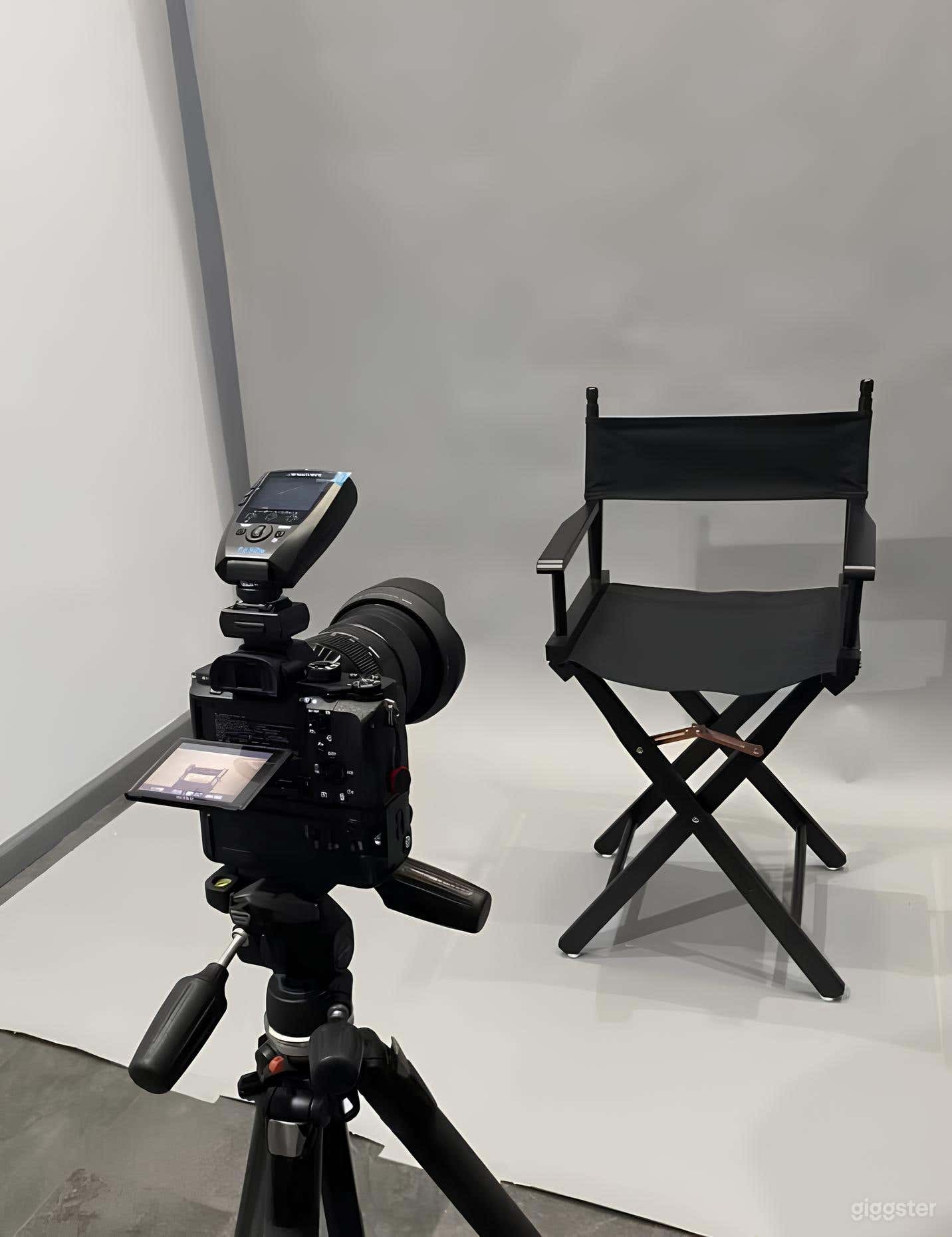 High-End Photography Studio Photo 3