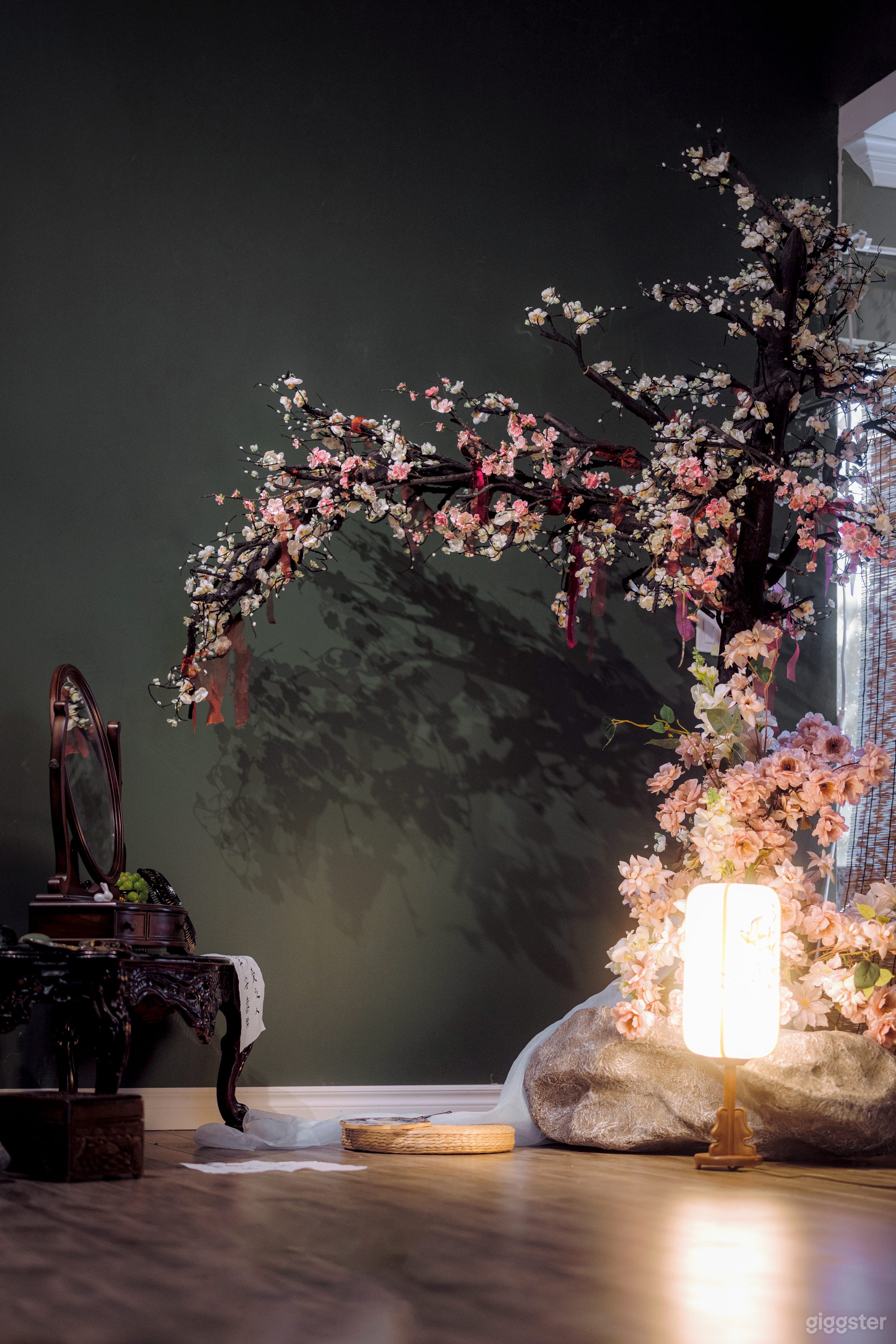 Traditional Chinese Style Photo Studio Photo 4