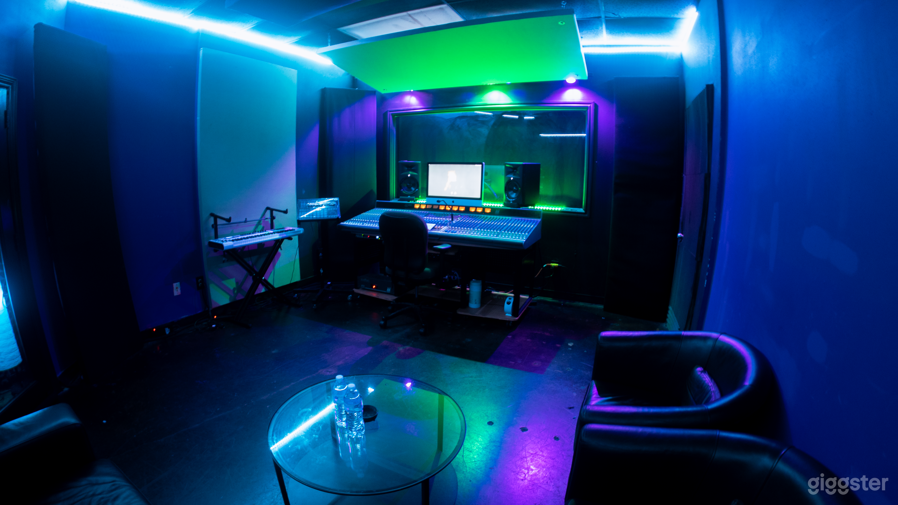 Suburban Media Studio Photo 1