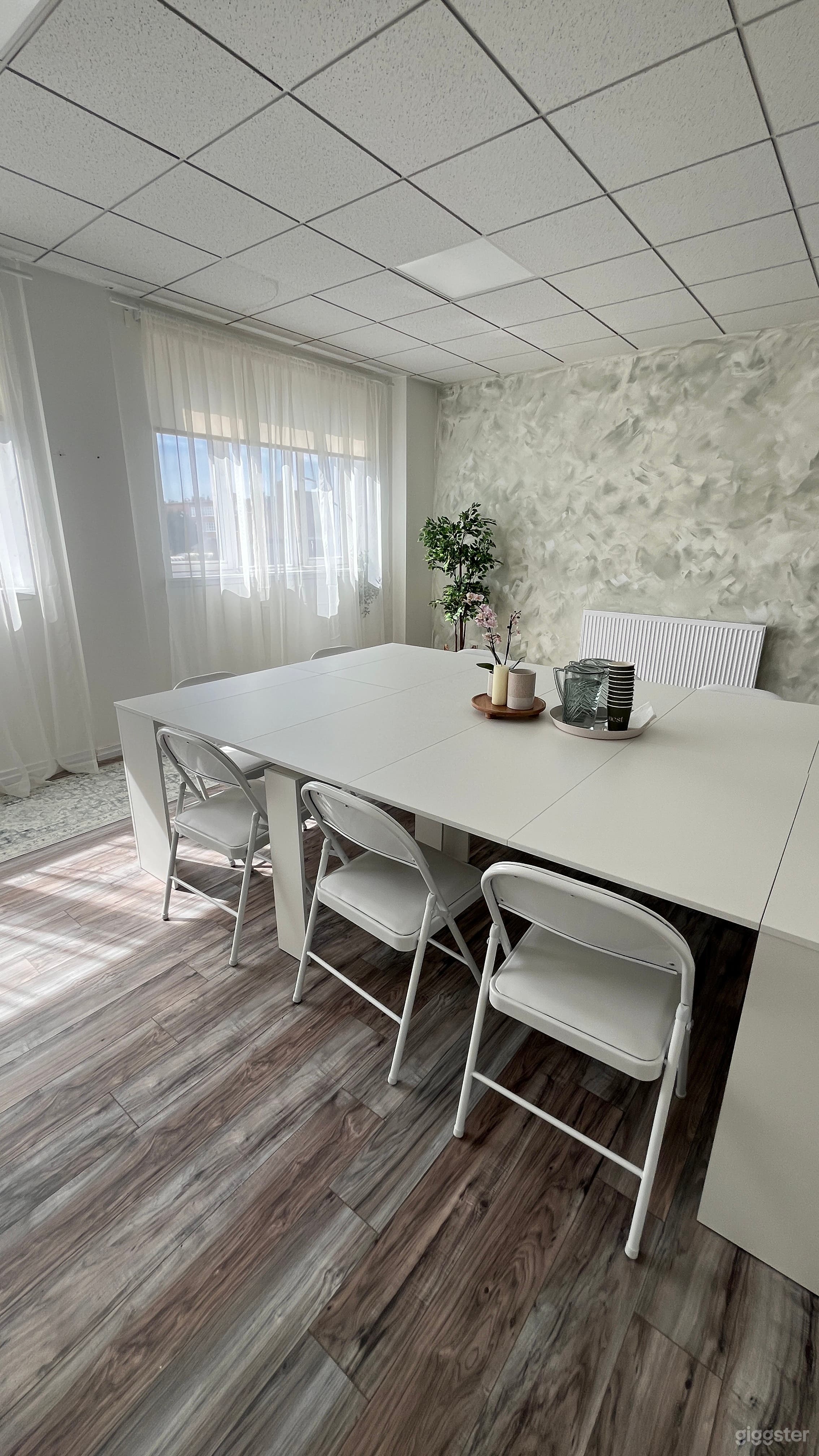 Conference Room in Glasgow Photo 1