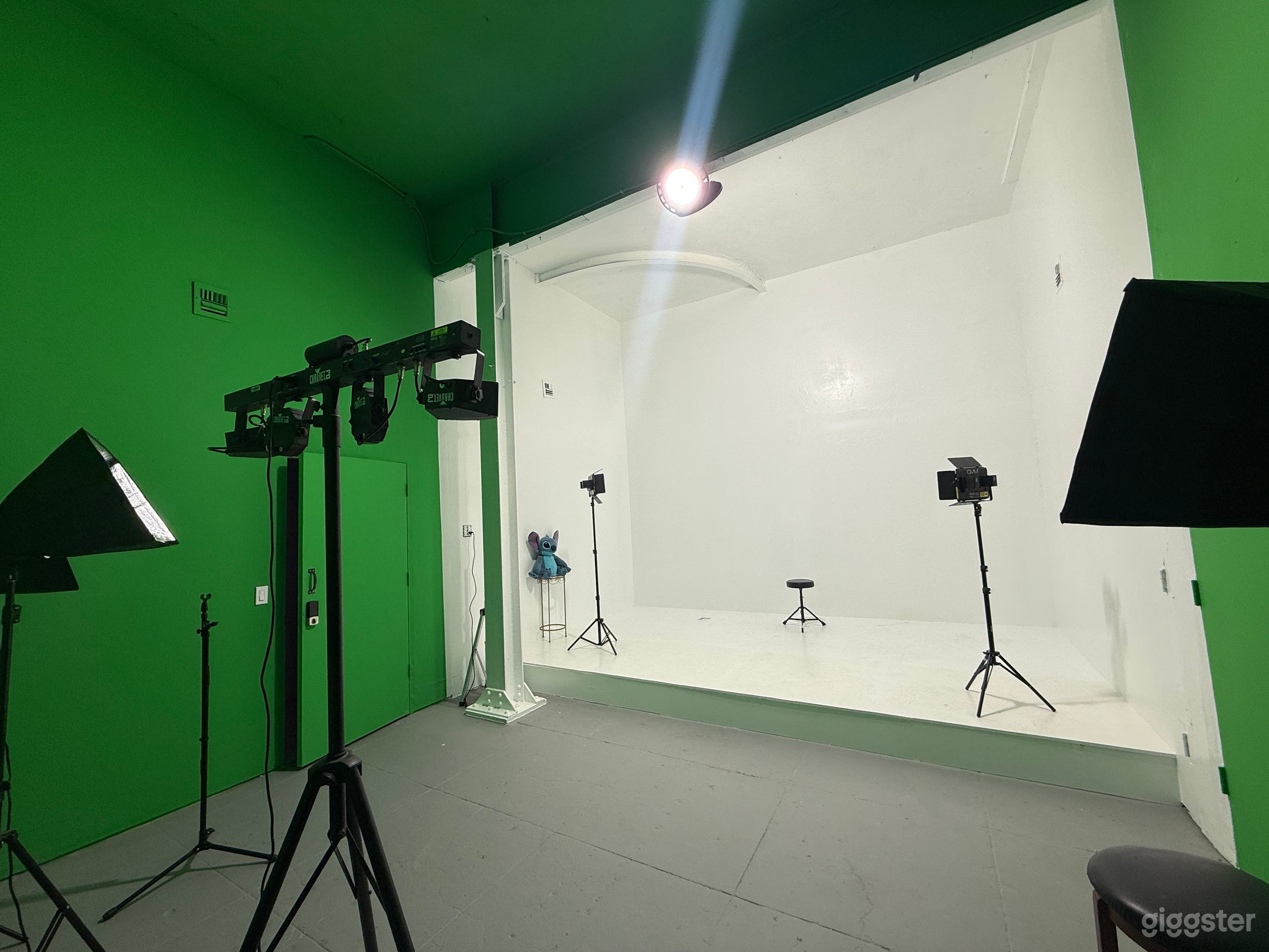 Whole Studio Music and Production Studio, Downtown SA Photo 2