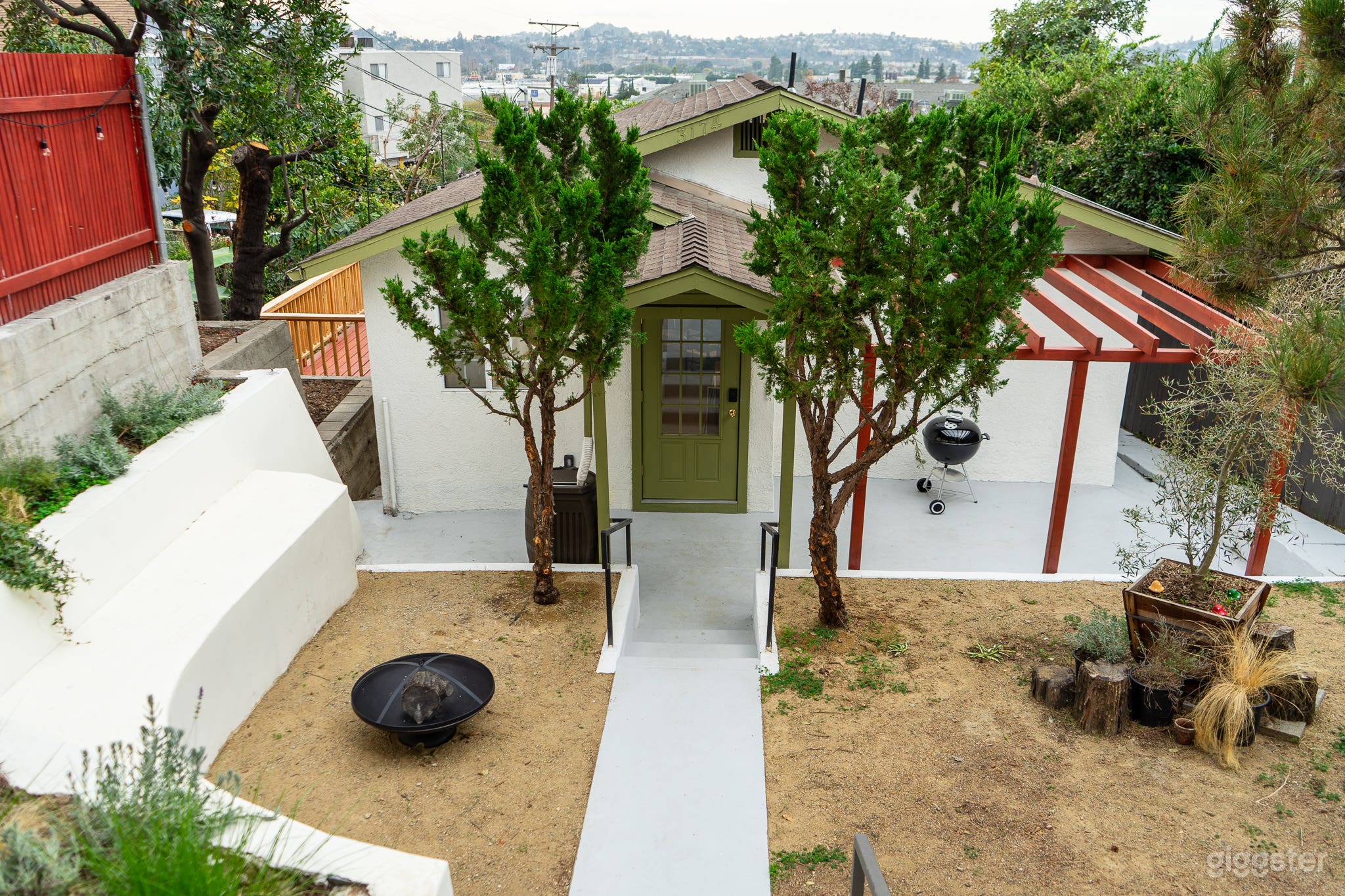 Airy Glassell Park Hills Home Photo 1