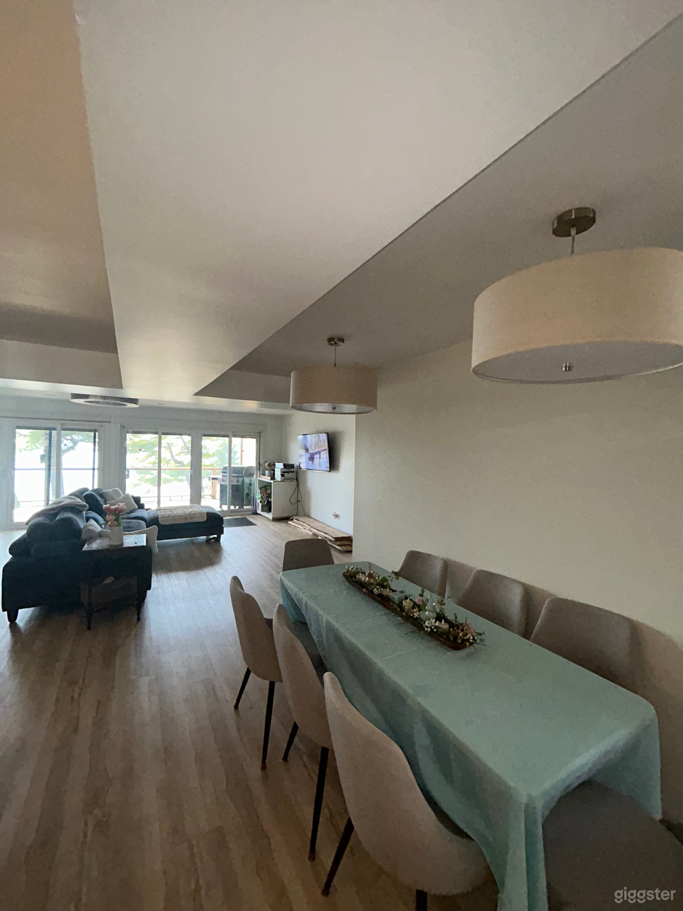 Modern beachfront Photo 3