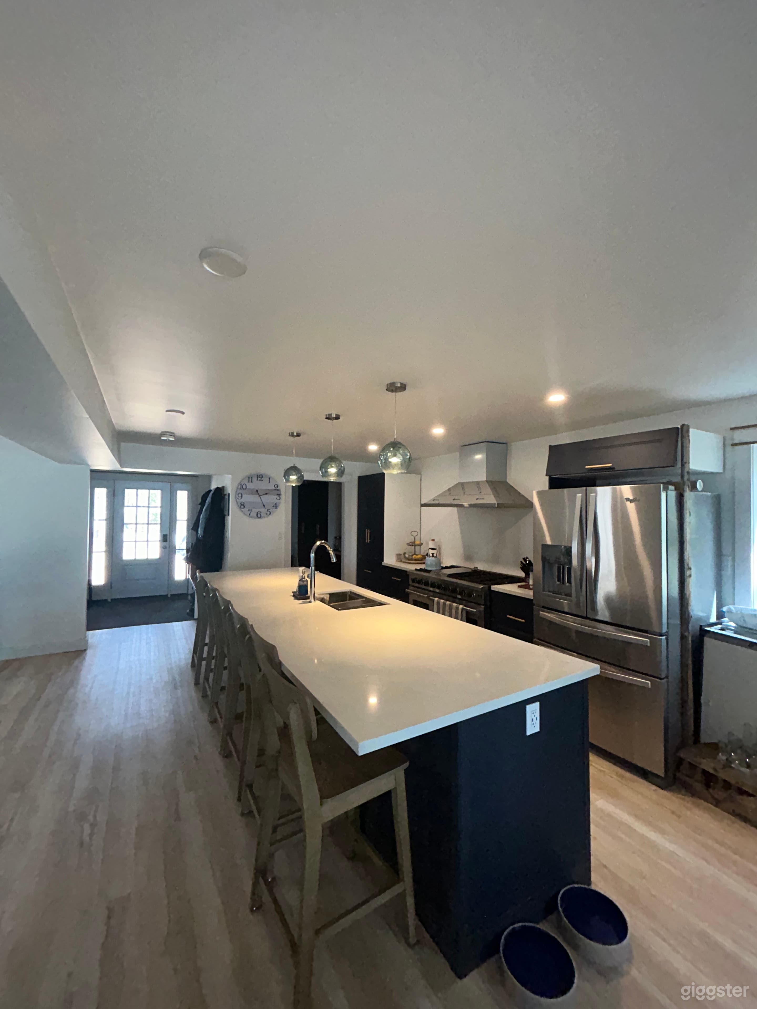 Modern beachfront Photo 4