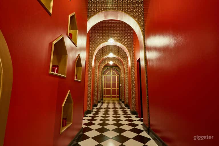  Chic Moroccan-Inspired Hallway Studio in Los Angel 