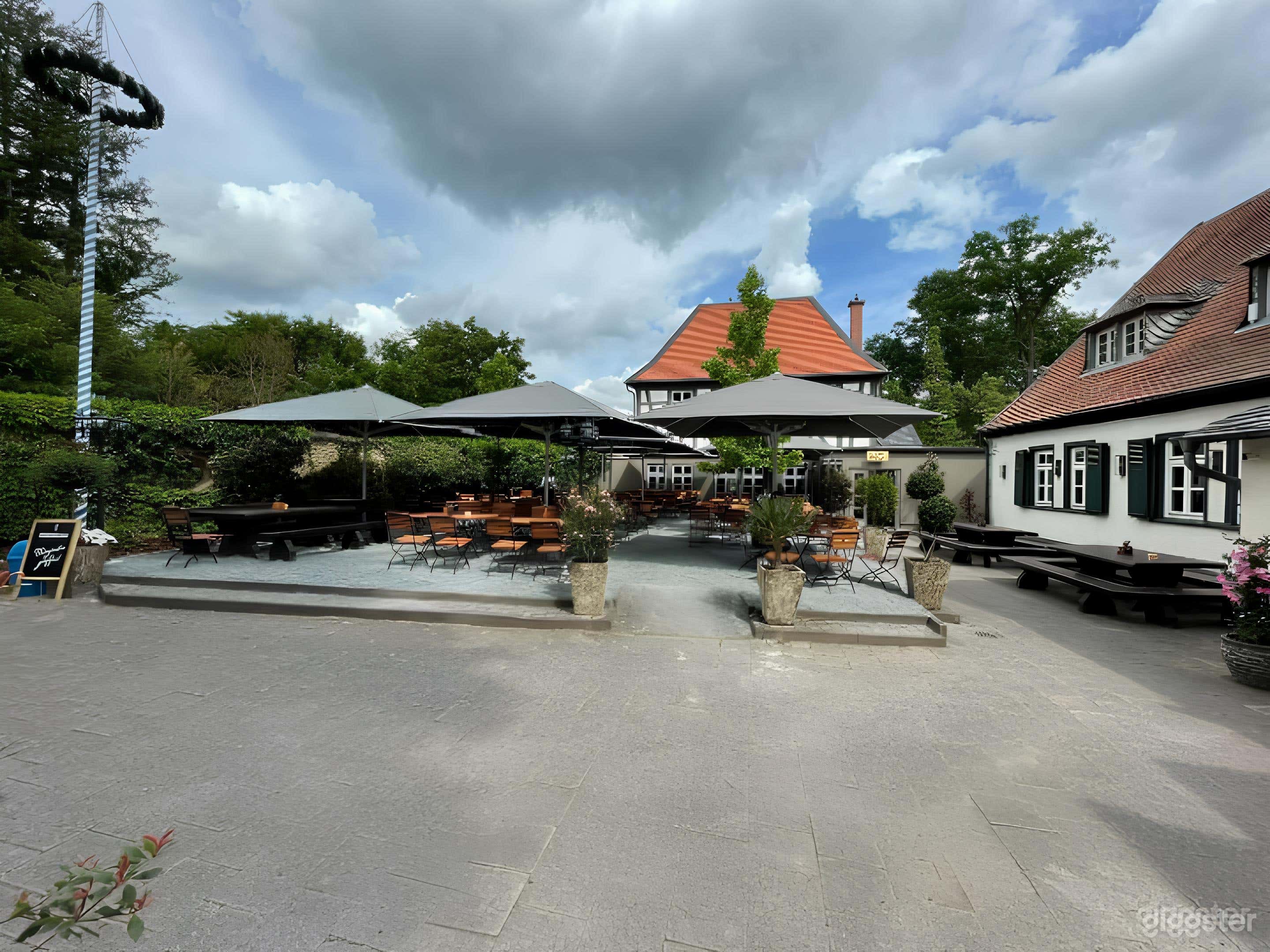 Historisches Fachwerk-Waldgasthaus & Biergarten in Frankfurt Foto 1