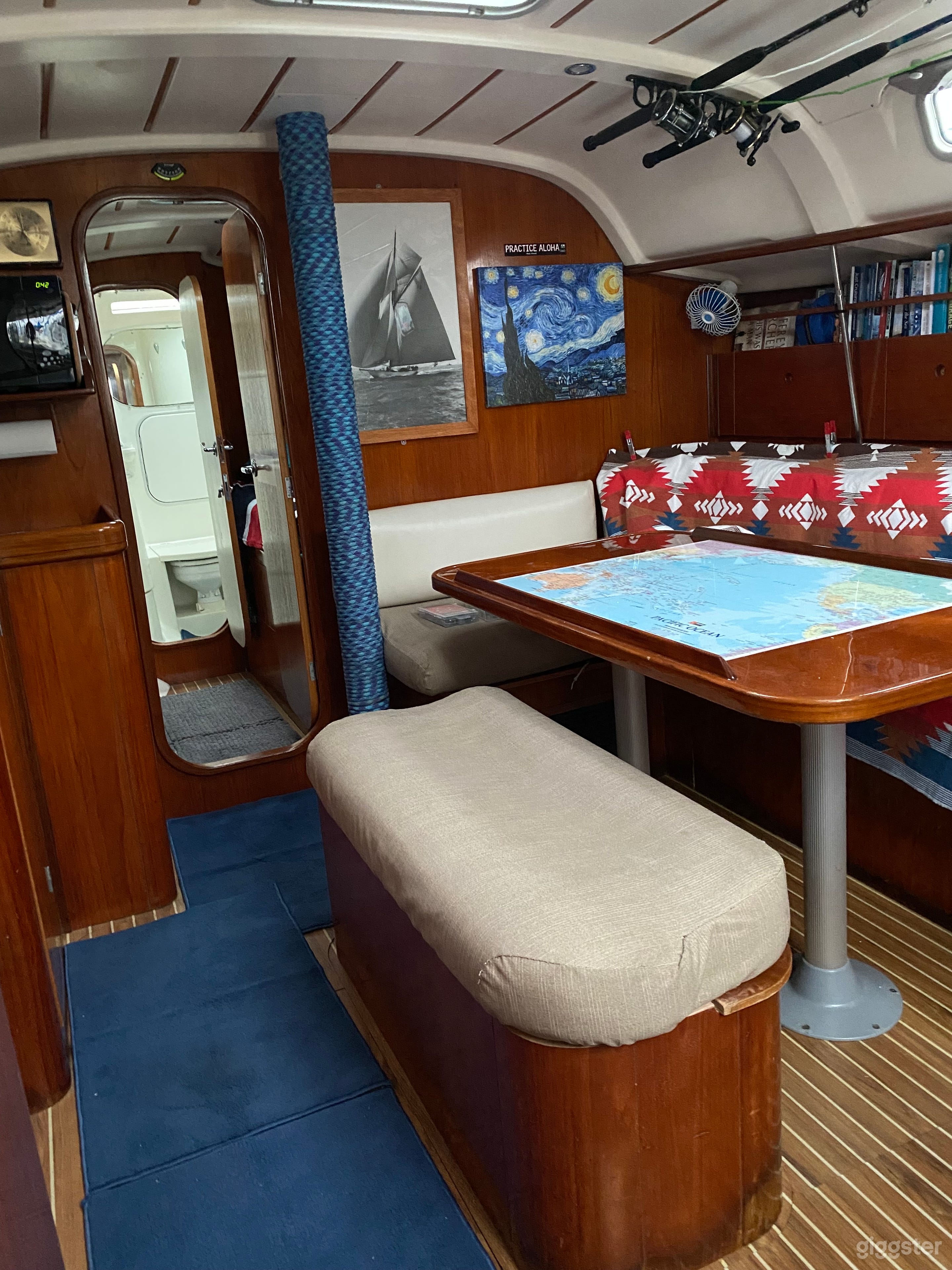 40’ Sailboat that’s sailed by a British Guy!! Photo 4