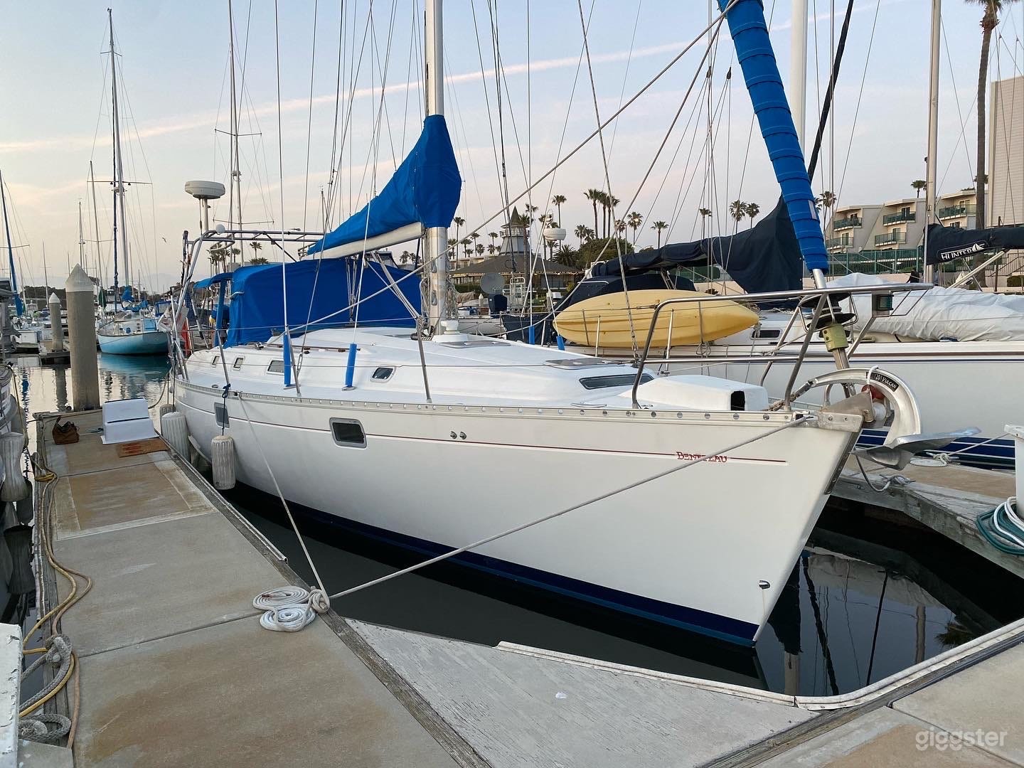 40’ Sailboat that’s sailed by a British Guy!! Photo 1