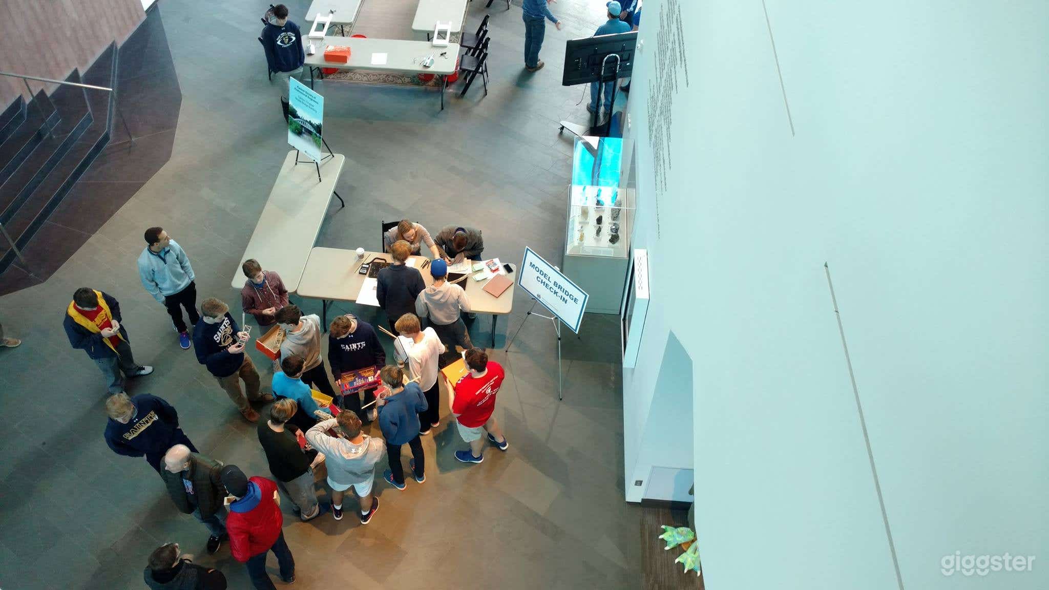 Great Hall with Terrace Photo 2