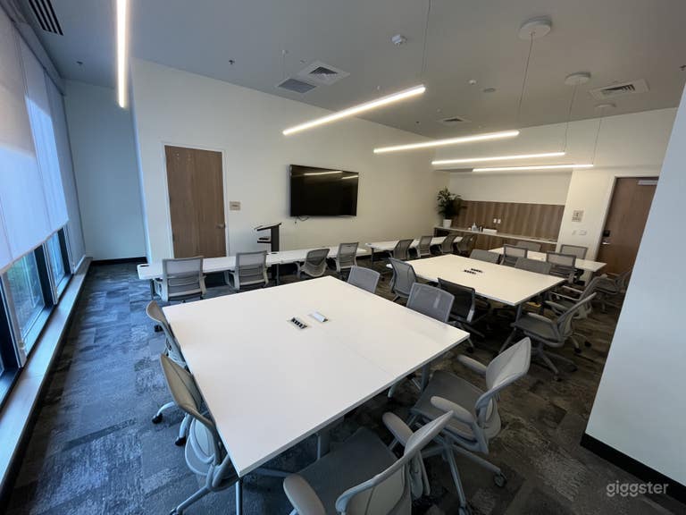  Private Meeting Room Downtown 