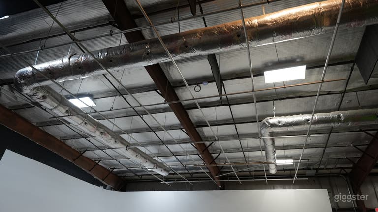  White & Green Cyc Studio Space in Marietta 