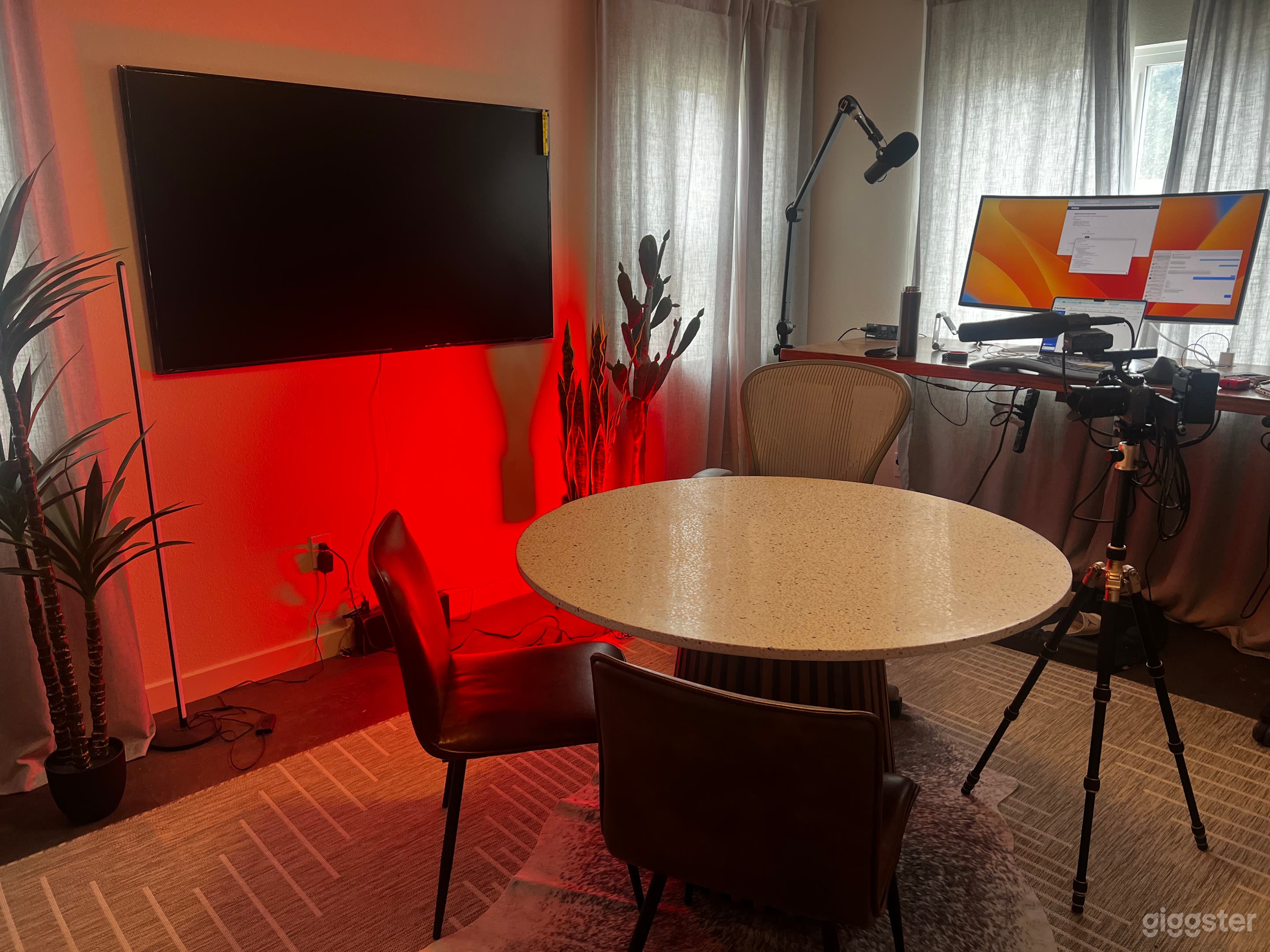 Immerse Yourself in the Ultimate Podcasting Oasis Photo 4