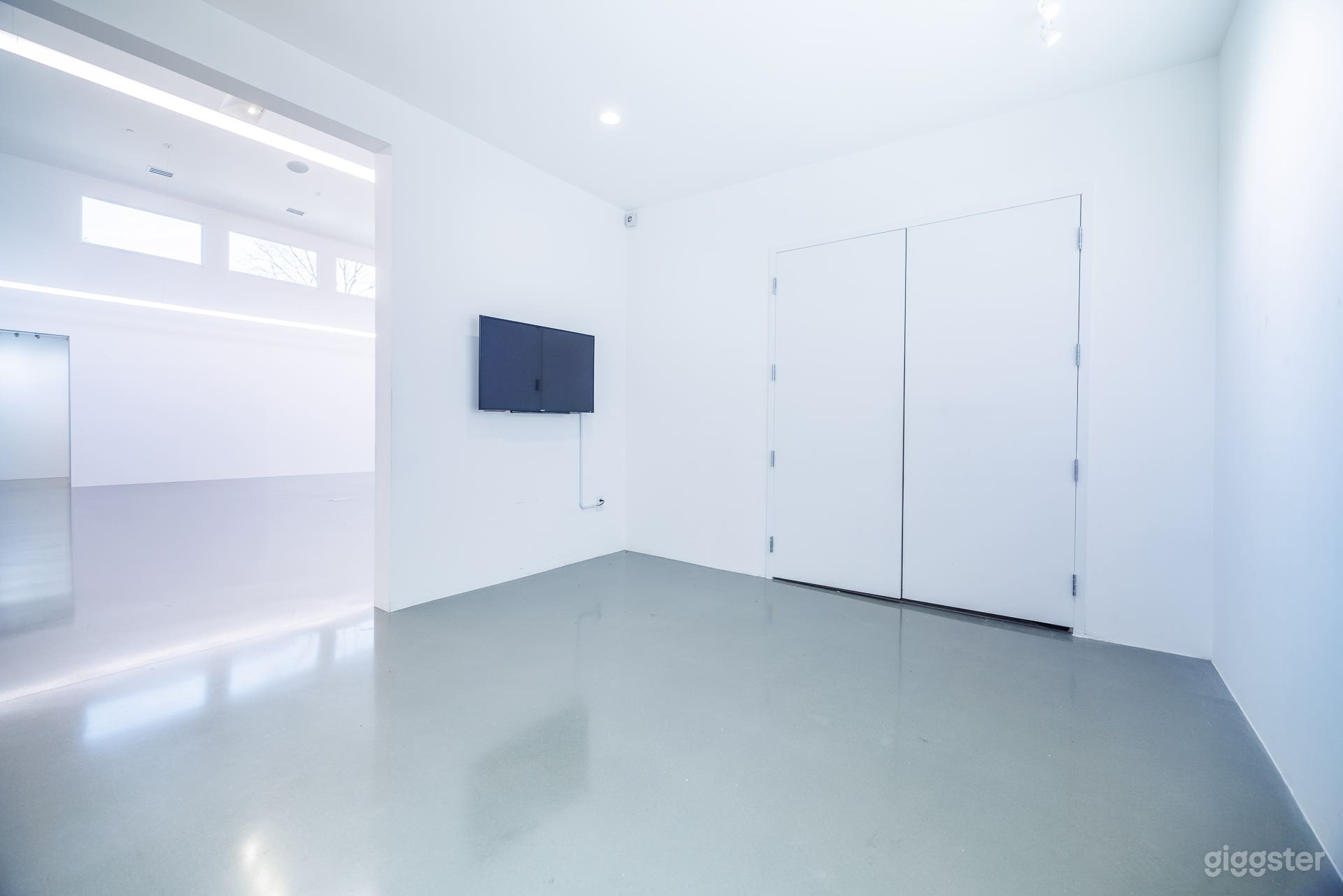 5000 sq ft Church converted into Art Gallery in East Atlanta Photo 4