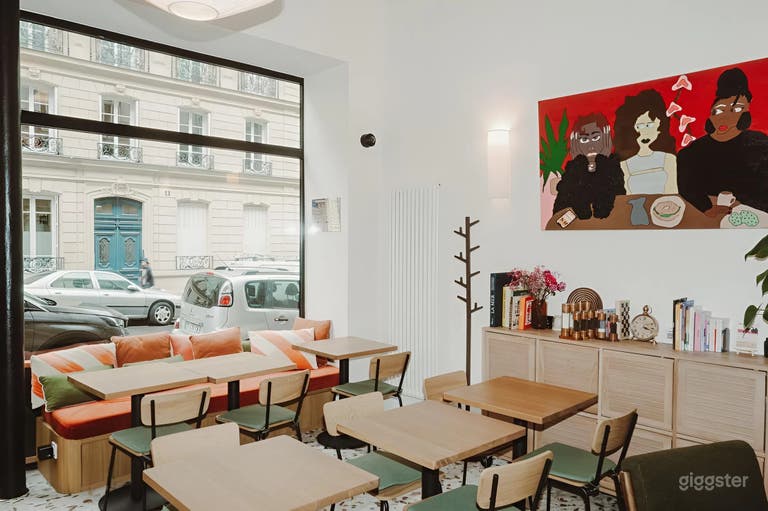  Raum 1 - Coffee Shop Lounge mit gemütlichen Sitzgelegenheiten 