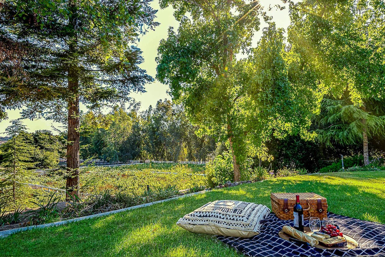 Oaktree Estate Photo 3