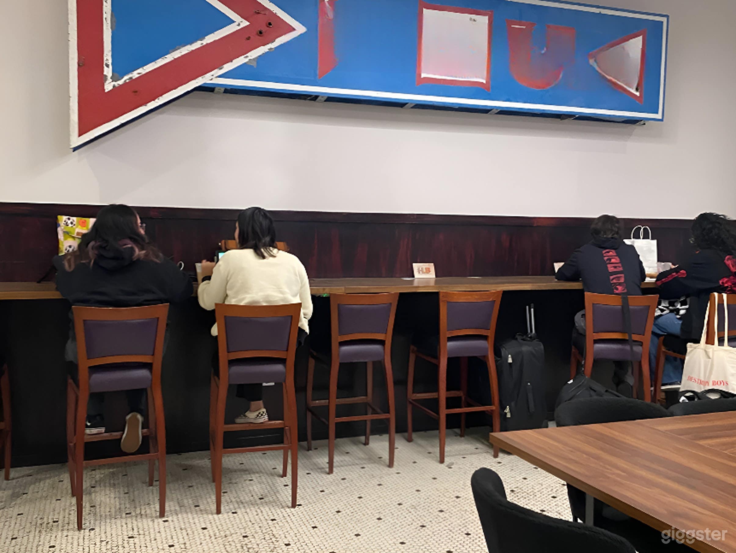 Versatile Lobby Venue with Built-In Co-Working Vibe Photo 4